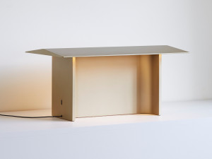 Настольная лампа