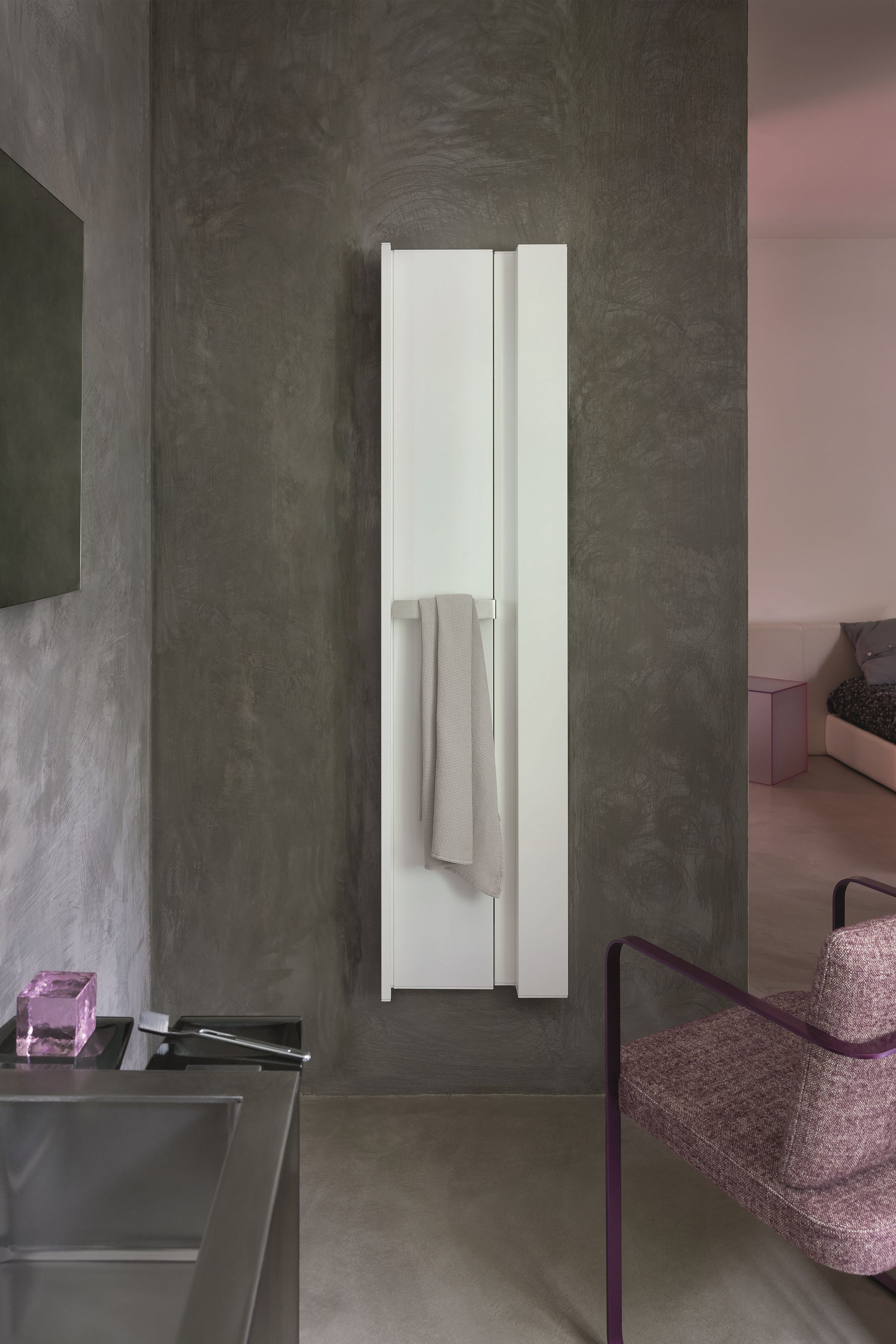 Вертикальный электрический полотенцесушитель Tubes Elements ARCH-00093705 - Вид №2