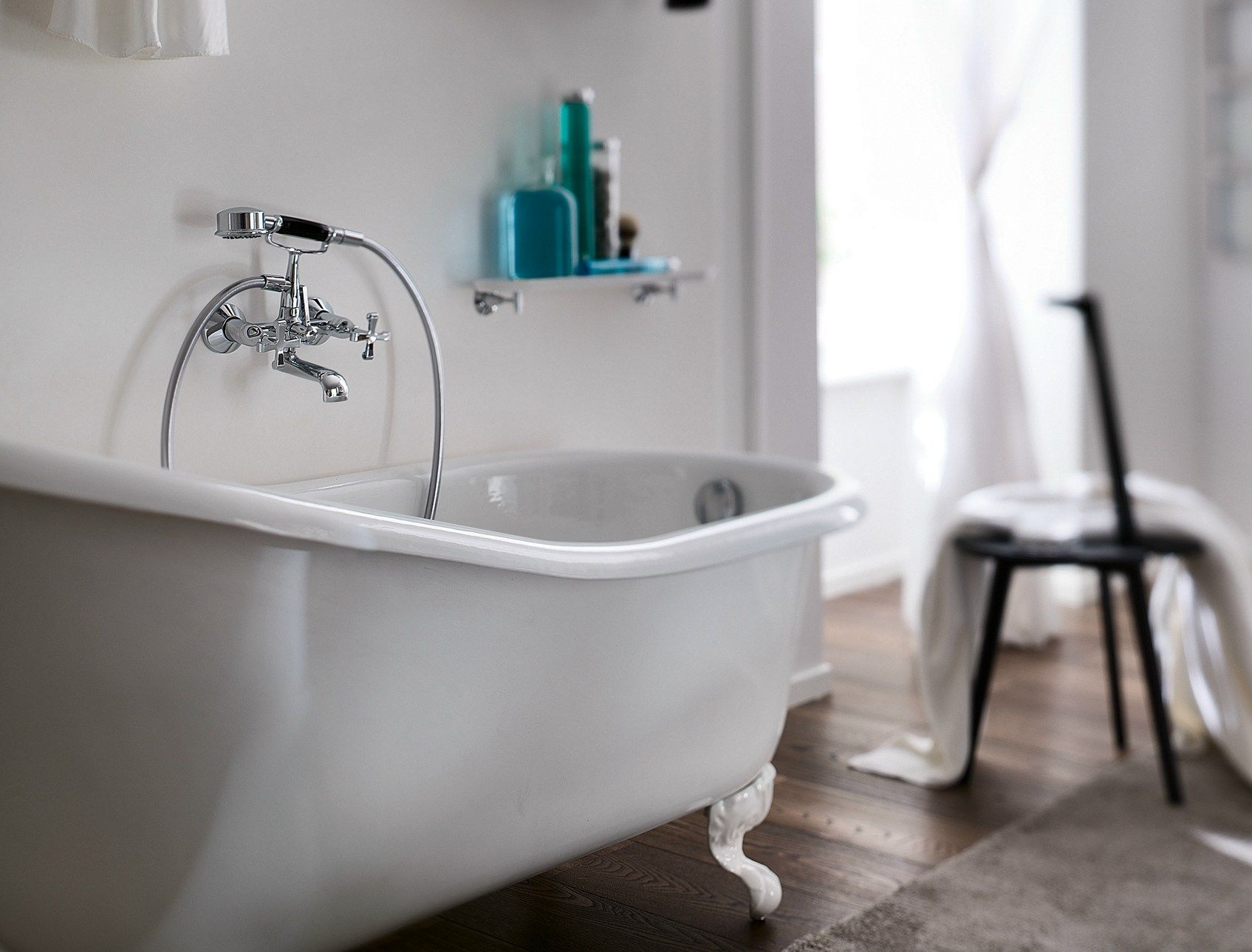 Настенный смеситель для ванны с ручным душем Nobili Carlos Primero ARCH-00032929 - Вид №1