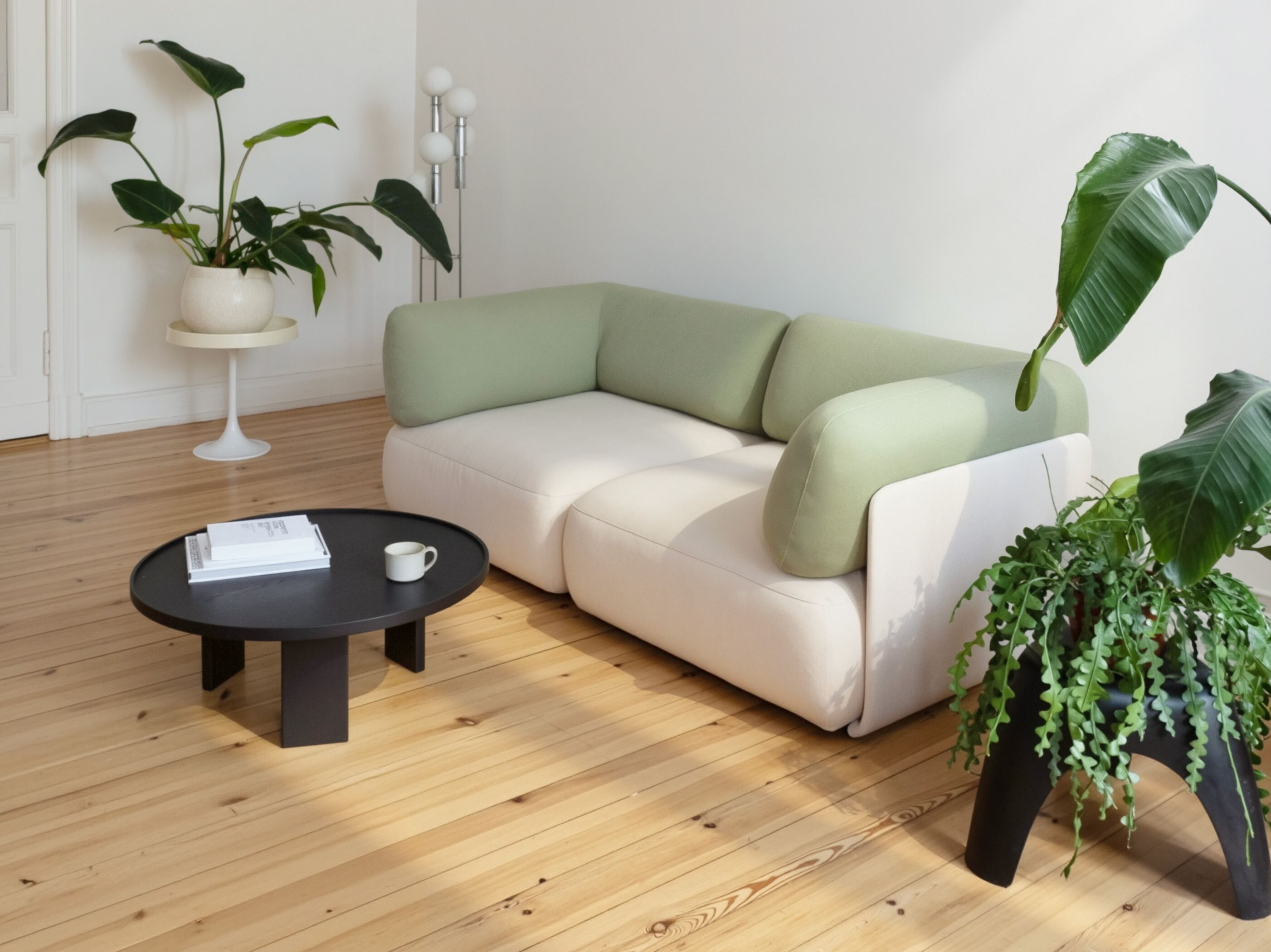 Круглый деревянный журнальный столик Noah Living Piet ARCH-00071003 - Вид №2