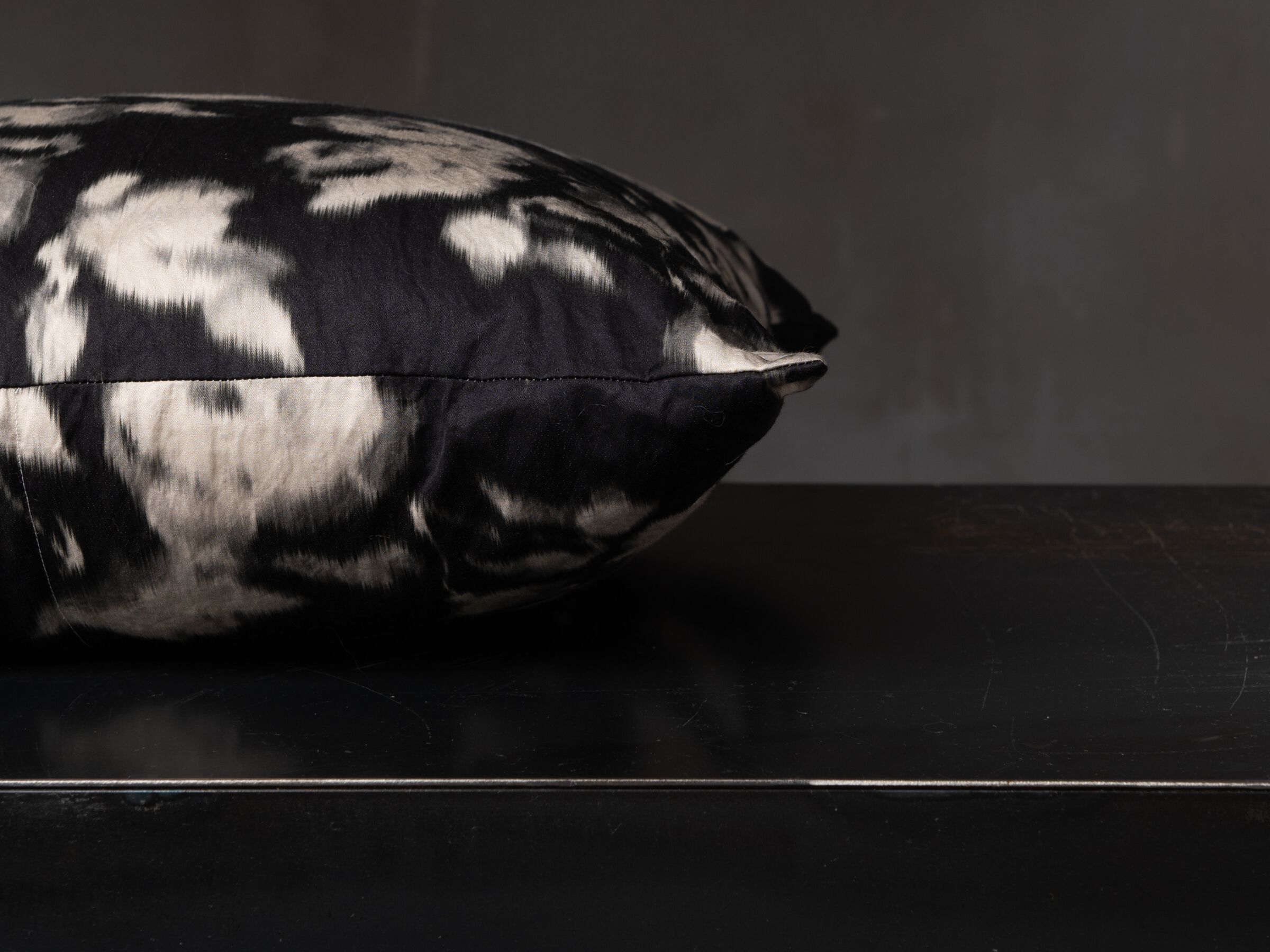 Квадратная подушка из вискозы и хлопка The House of Lyria ASTRANTIA ARCH-00024150 - Вид №2