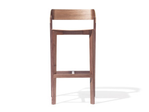 Высокий стул из массива дерева