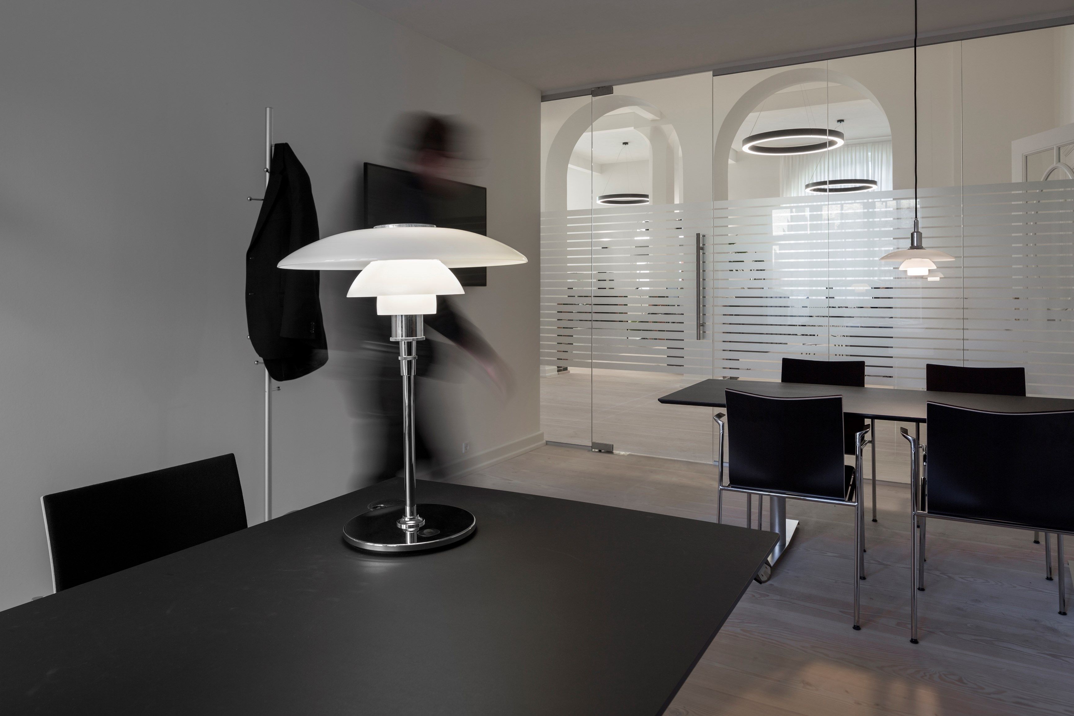 Настольная лампа из опалового стекла Ph PH 4½-3½ ARCH-00022234 - Вид №8