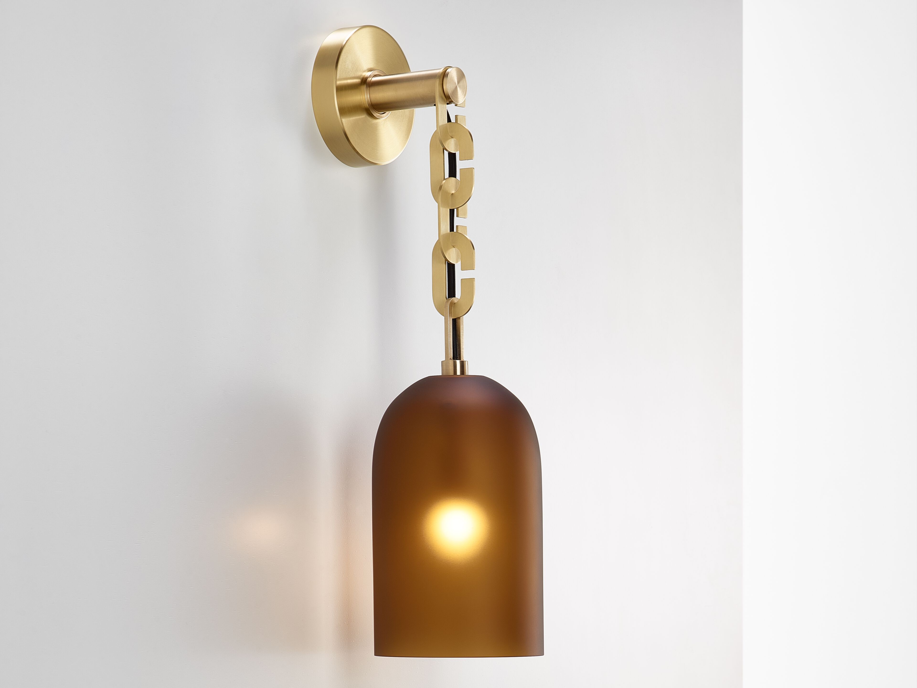 Светодиодный настенный светильник из дутого стекла и латуни SkLO купол ARCH-00051320