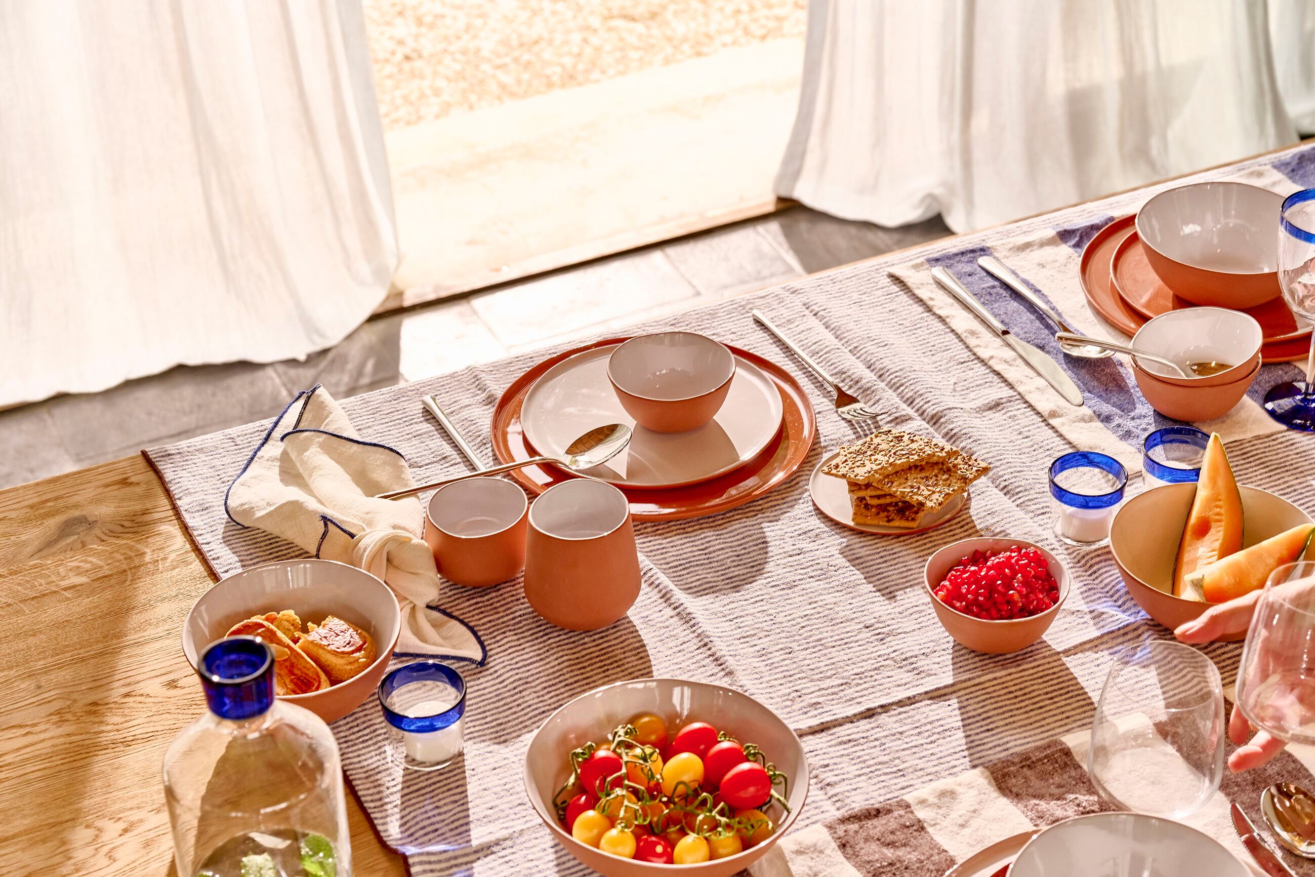 Фарфоровая круглая плоская тарелка POMAX Mariage ARCH-00122241 - Вид №11