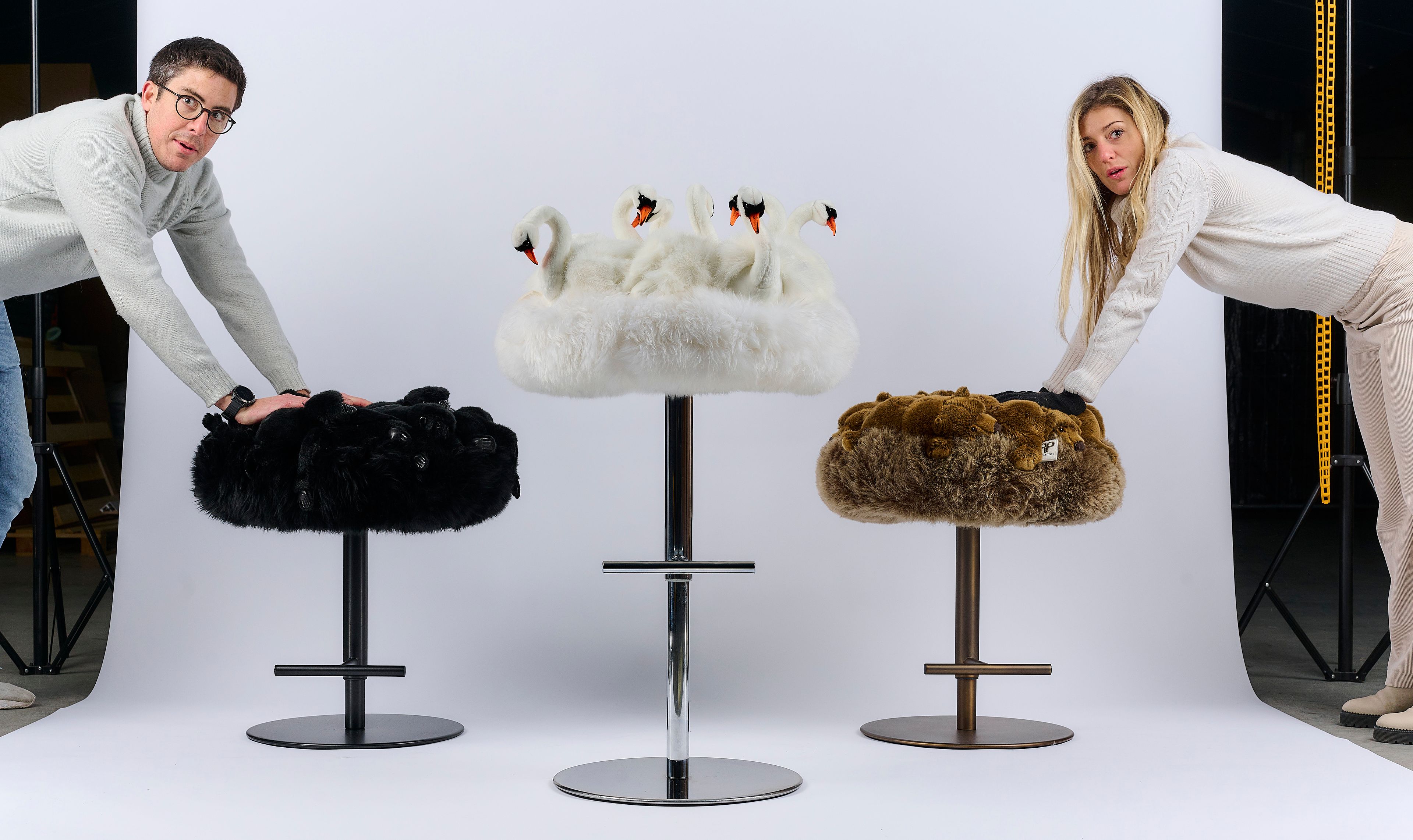 Регулируемая высота полиэстер мягкий стул APCOLLECTION Swan ARCH-00064991 - Вид №3