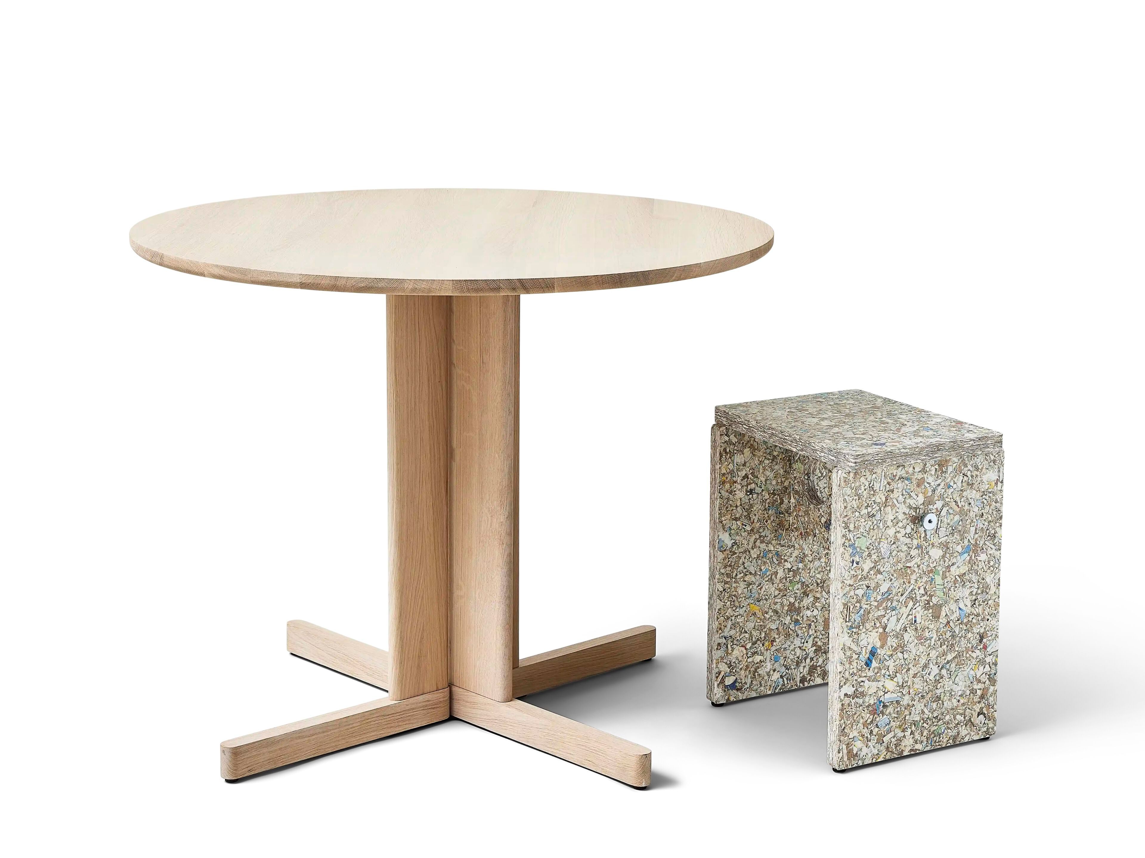 Круглый стол из дуба со спицами Form & Refine Trefoil ARCH-00080822 - Вид №3