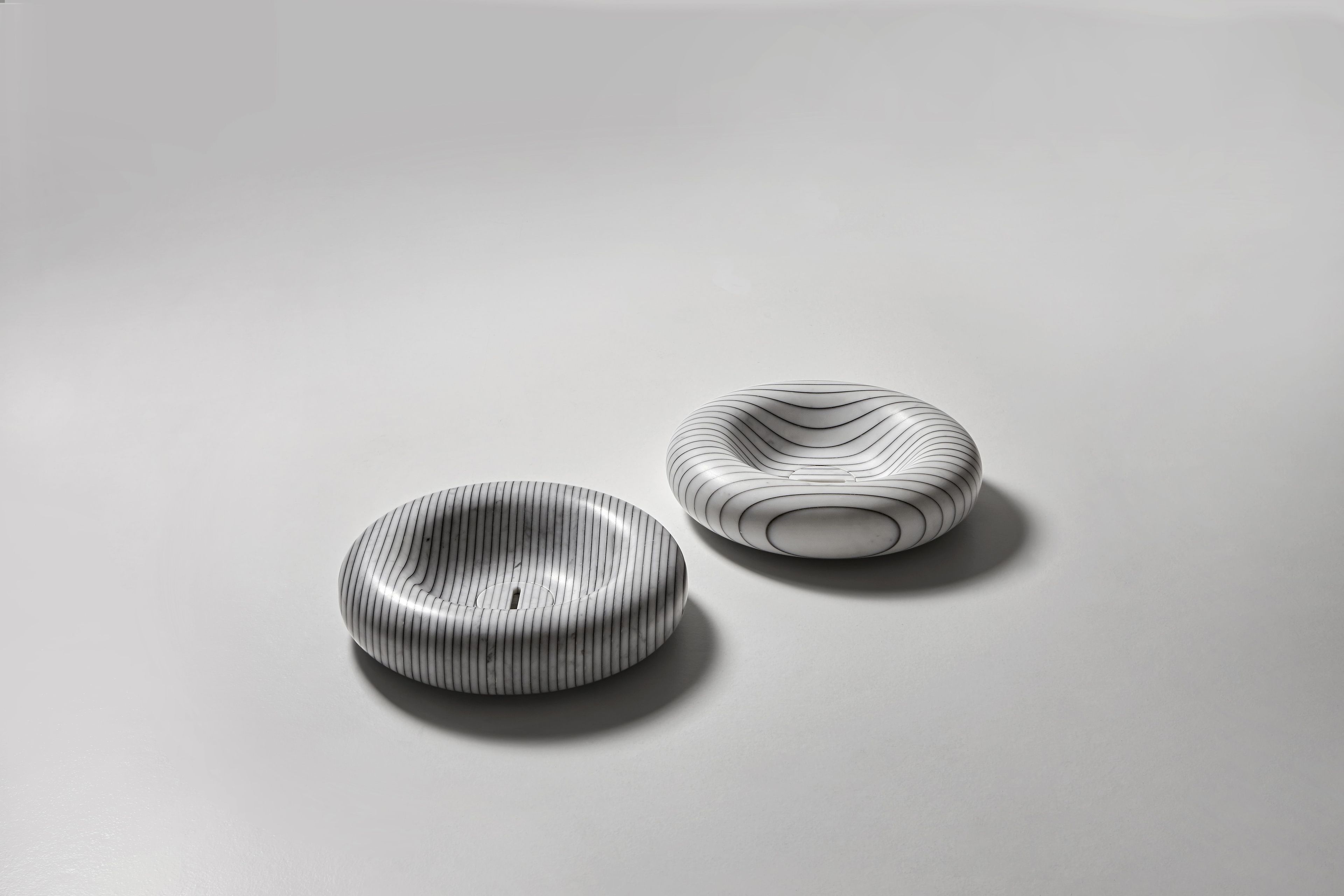 Круглая столешница из каррарского мрамора Antoniolupi Между строк ARCH-00121764 - Вид №4