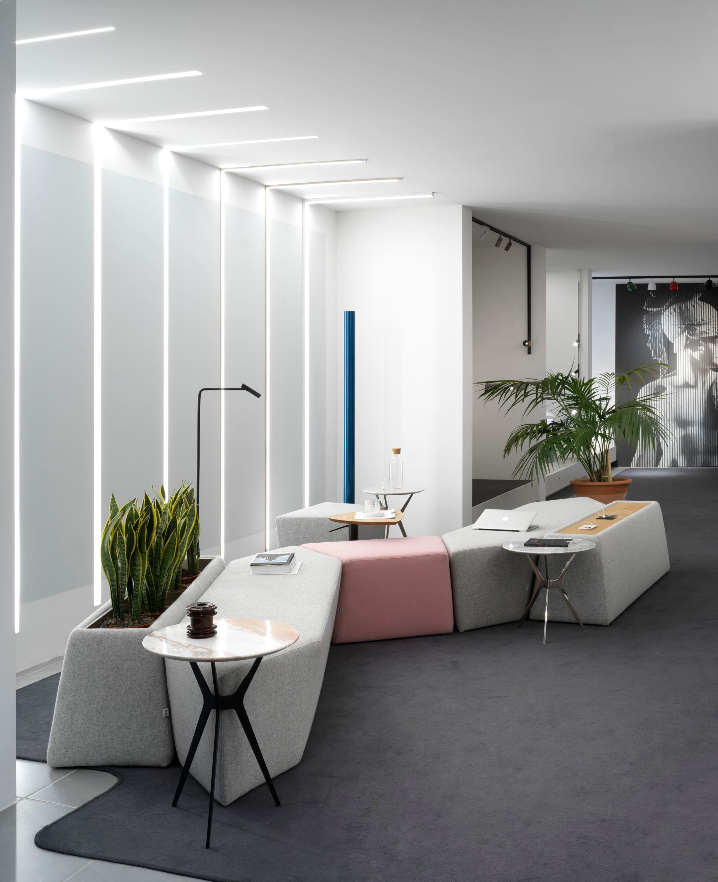 Мягкая скамейка из ткани SITIA Rocks ARCH-00135787 - Вид №1