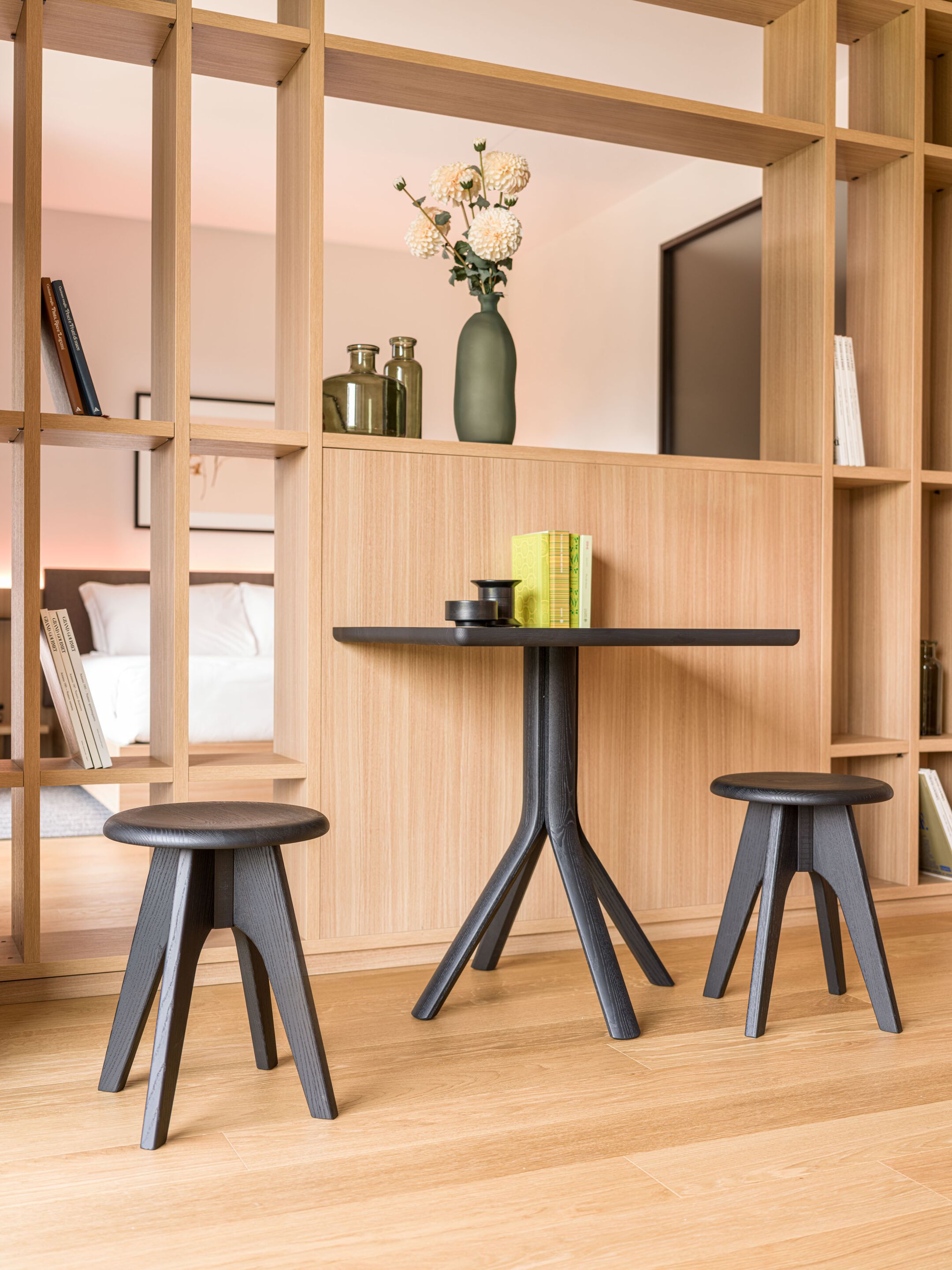 Квадратный стол из ясеня SIPA дерево ARCH-00042541 - Вид №3