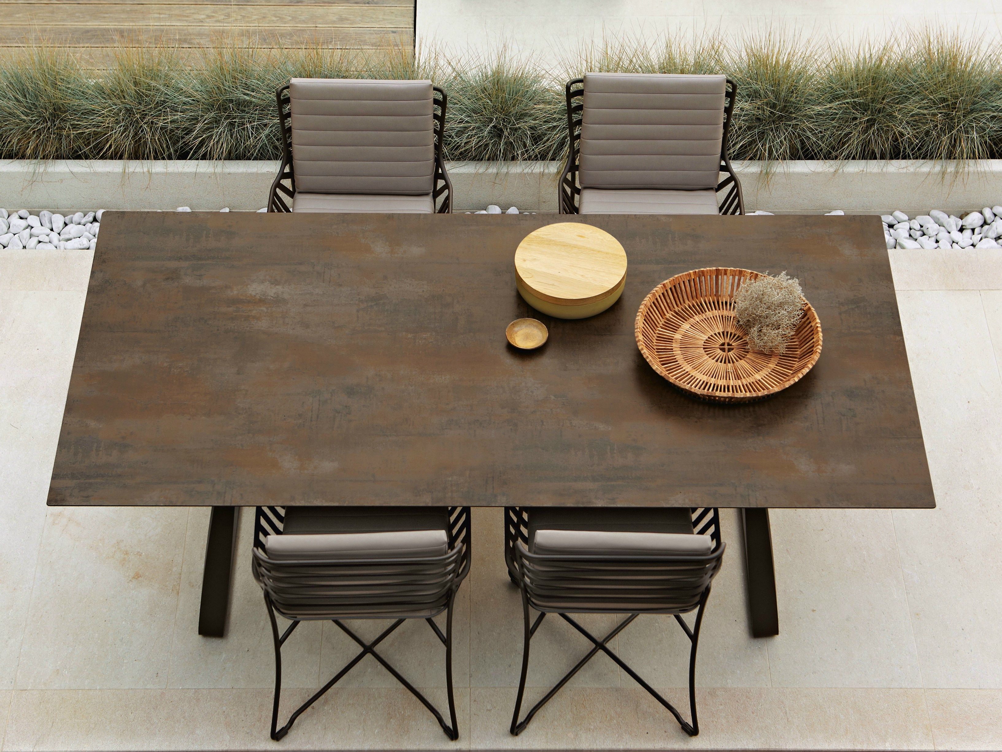 Прямоугольный садовый стол HPL Roberti Hamptons Graphics ARCH-00040926