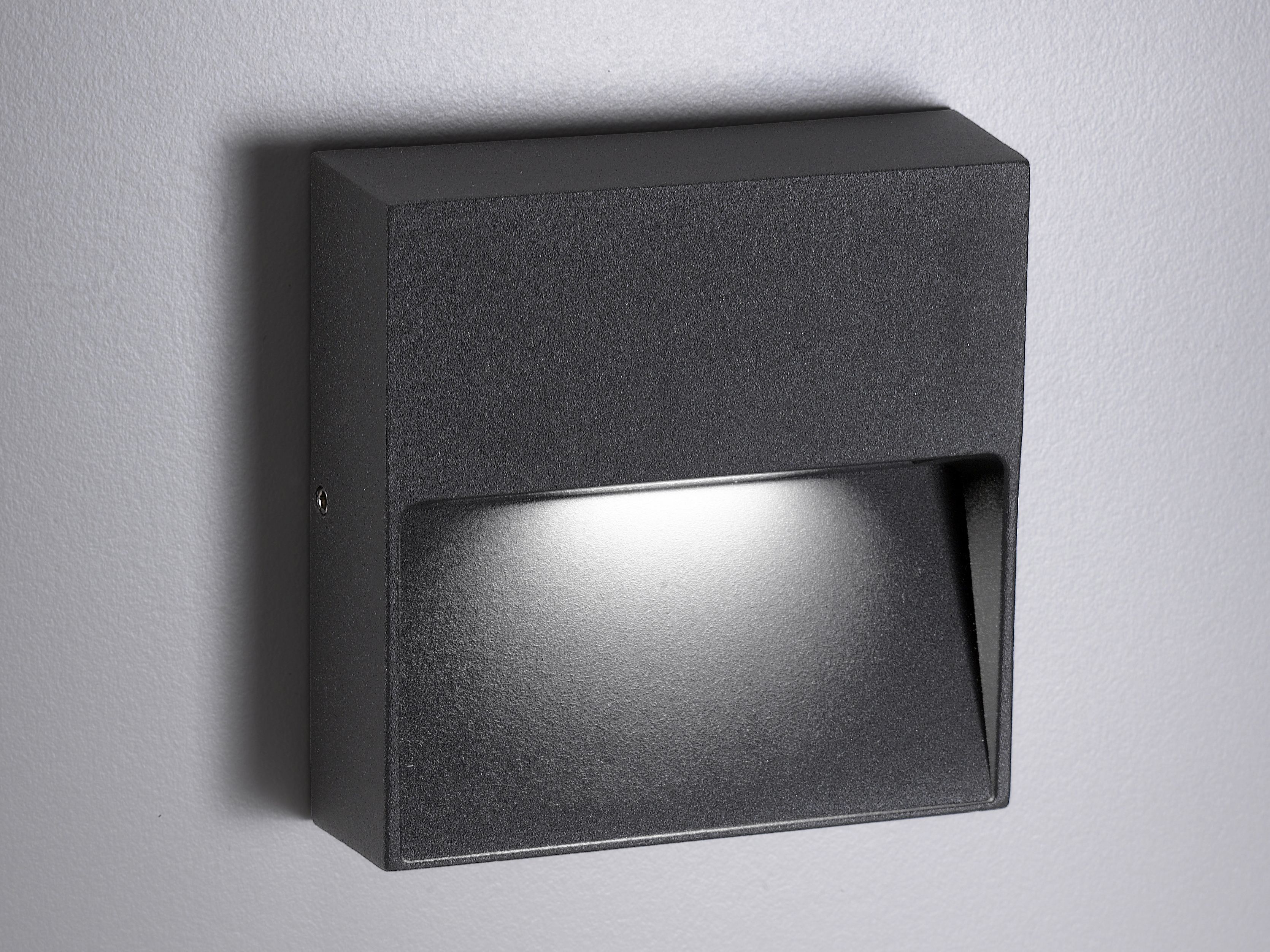 Алюминиевый светодиодный наружный настенный светильник Zafferano Bottom ARCH-00028389