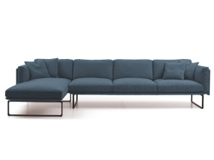 Тканевый диван с полуостровом