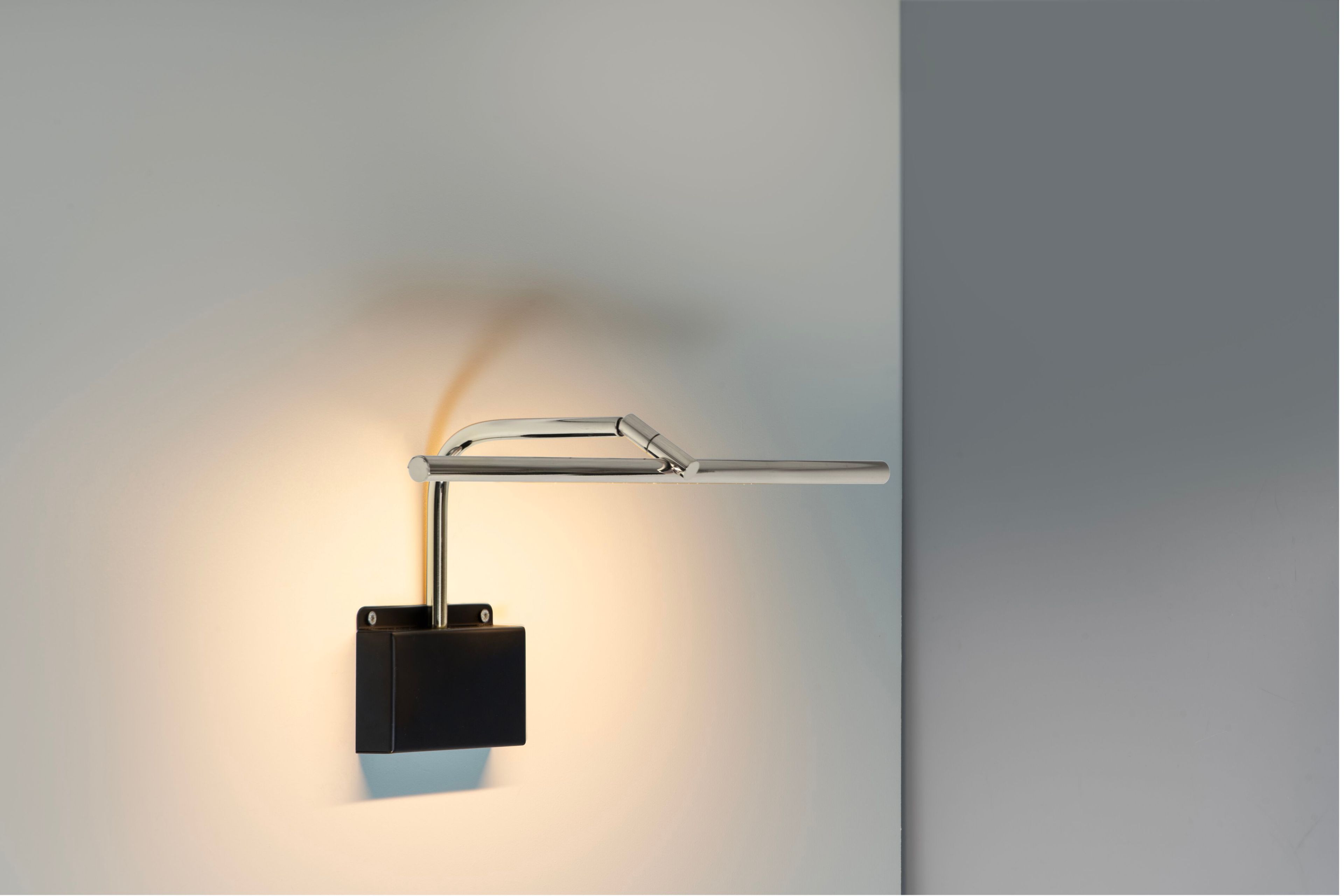 Латунный светодиодный настенный светильник для картин CVL Luminaires Airy ARCH-00034573 - Вид №14