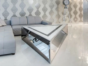 Officine Sandrini Треугольный журнальный столик из стали и стекла Frame