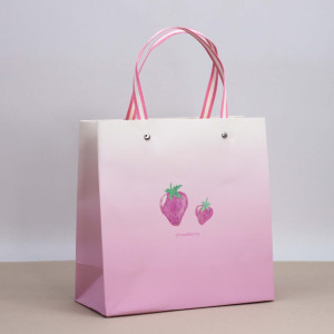 90822408 Пакет подарочный (XS) "Strawberry two" pink 22х22х10 см STLM-0398132 NOBRAND