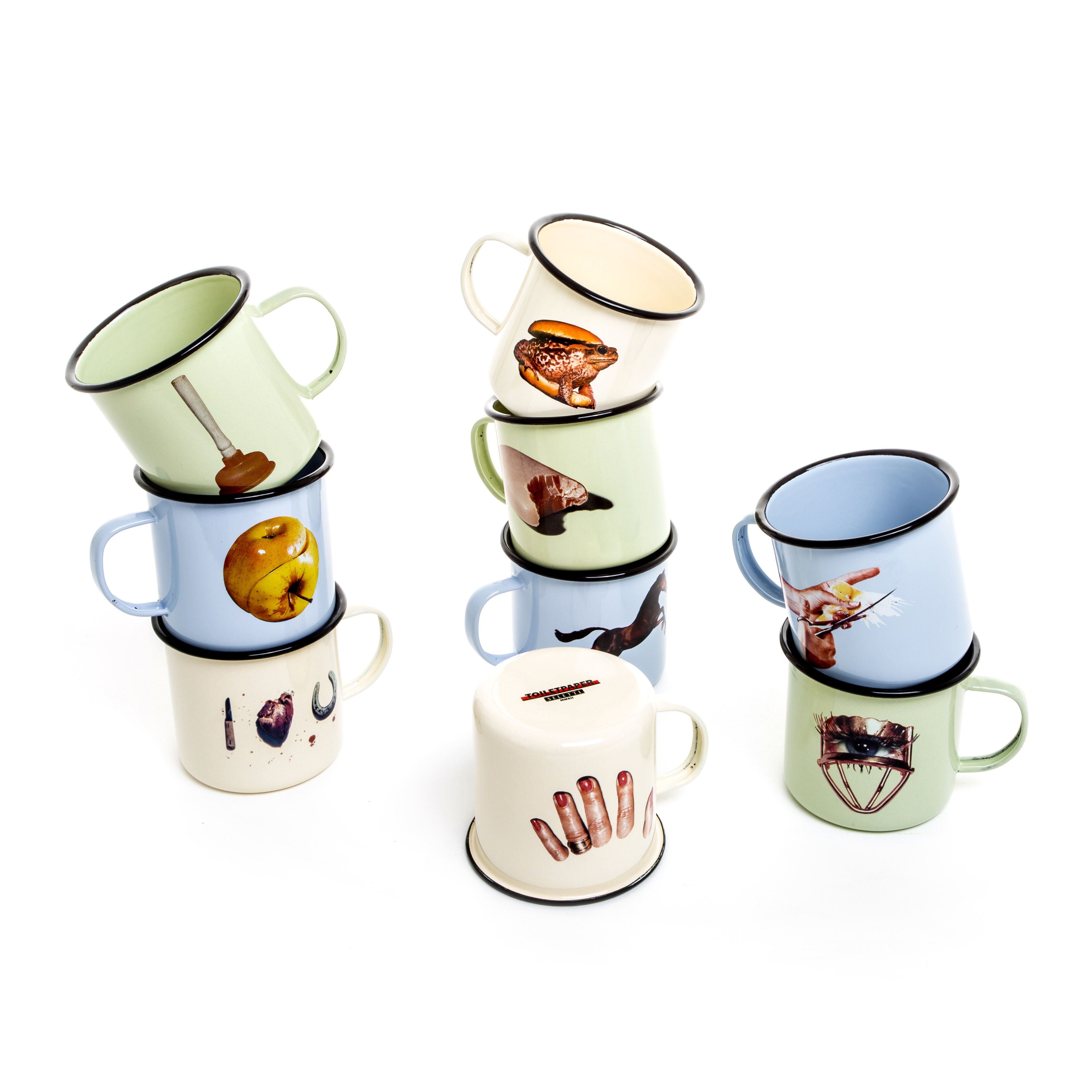 Эмалированная металлическая кружка Seletti Seletti wears Toiletpaper ARCH-00023190 - Вид №3