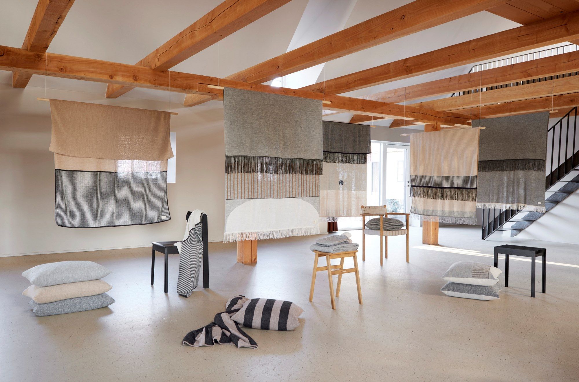 Квадратная подушка из альпаки Form & Refine Aymara ARCH-00016389 - Вид №4