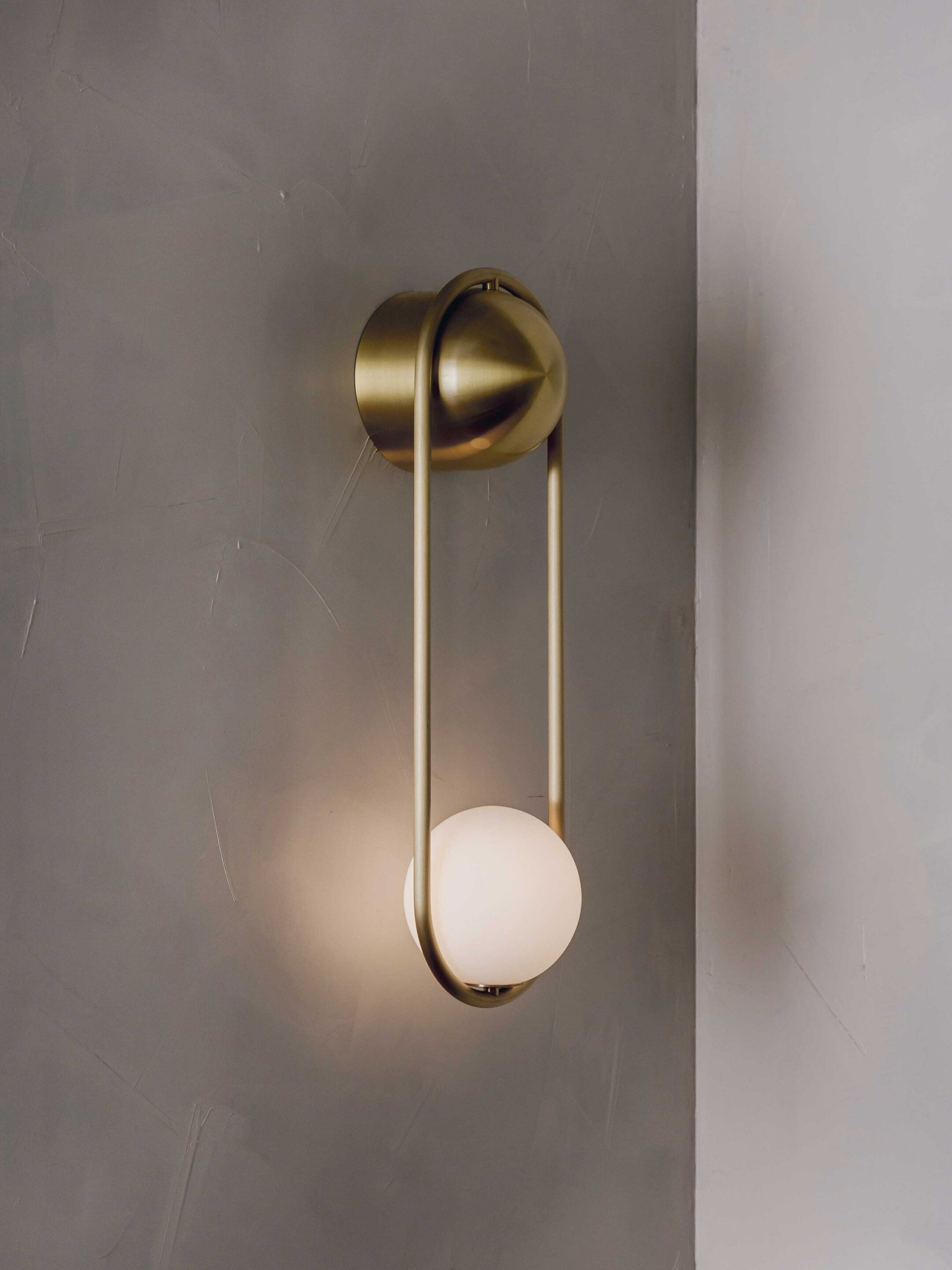 Светодиодный настенный светильник с регулируемой яркостью Matthew McCormick Мила ARCH-00035788 - Вид №1