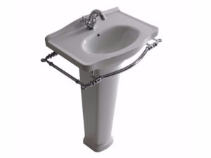 Керамическая раковина с держателем для полотенец