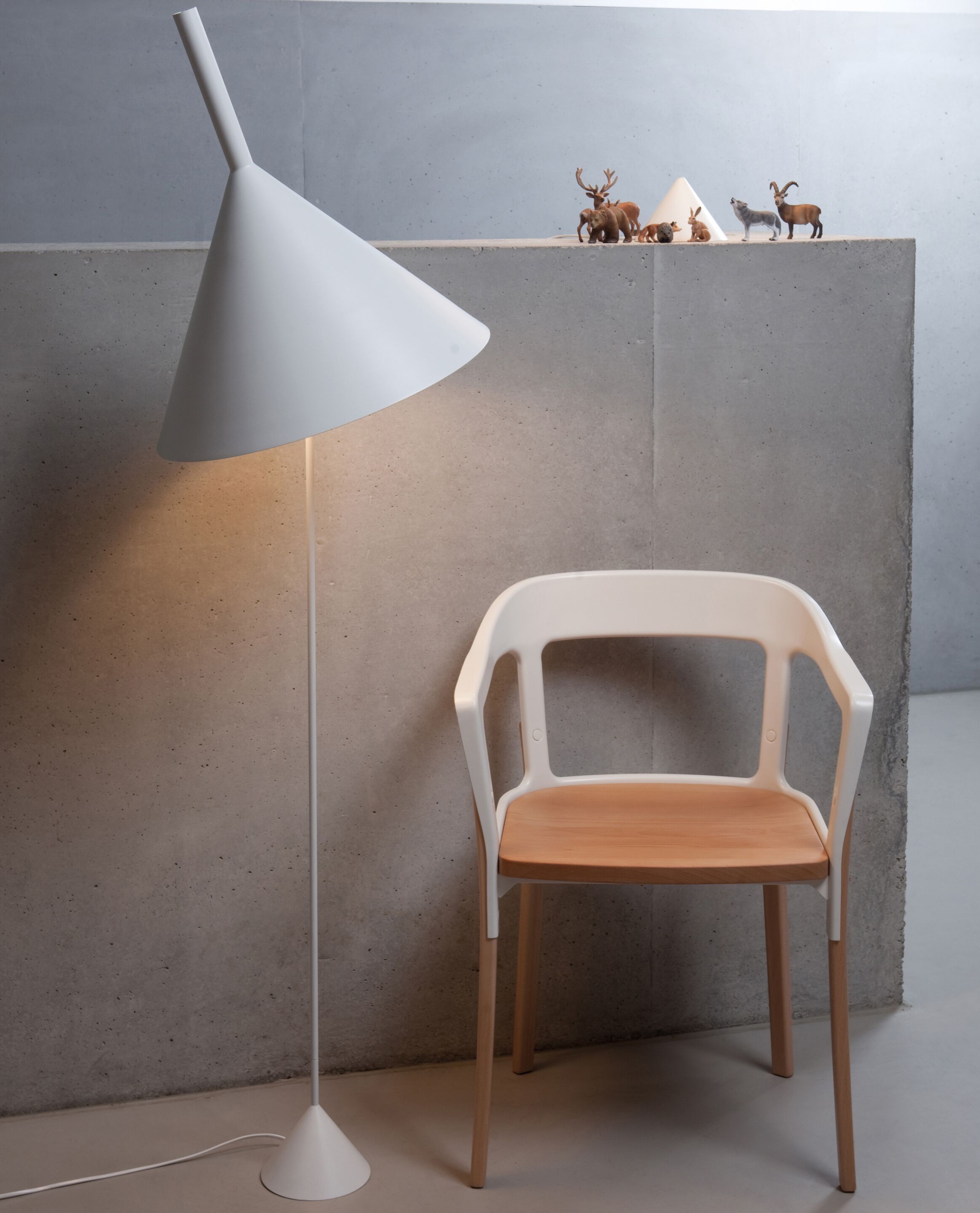 Регулируемая металлическая напольная лампа Vertigo Bird воронка ARCH-00040990 - Вид №7