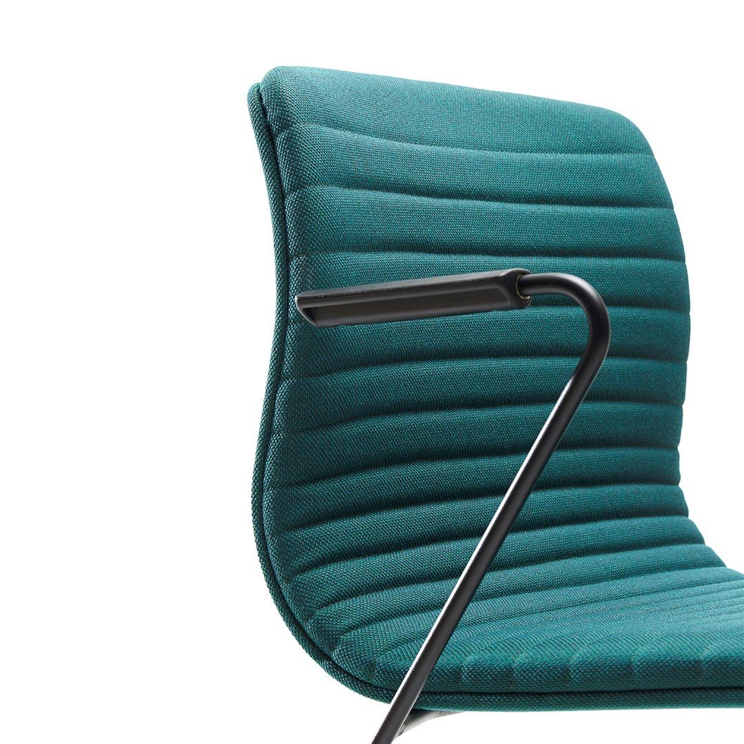 Тканевый стул с подлокотниками VAGHI Union Guest ARCH-00030699 - Вид №3