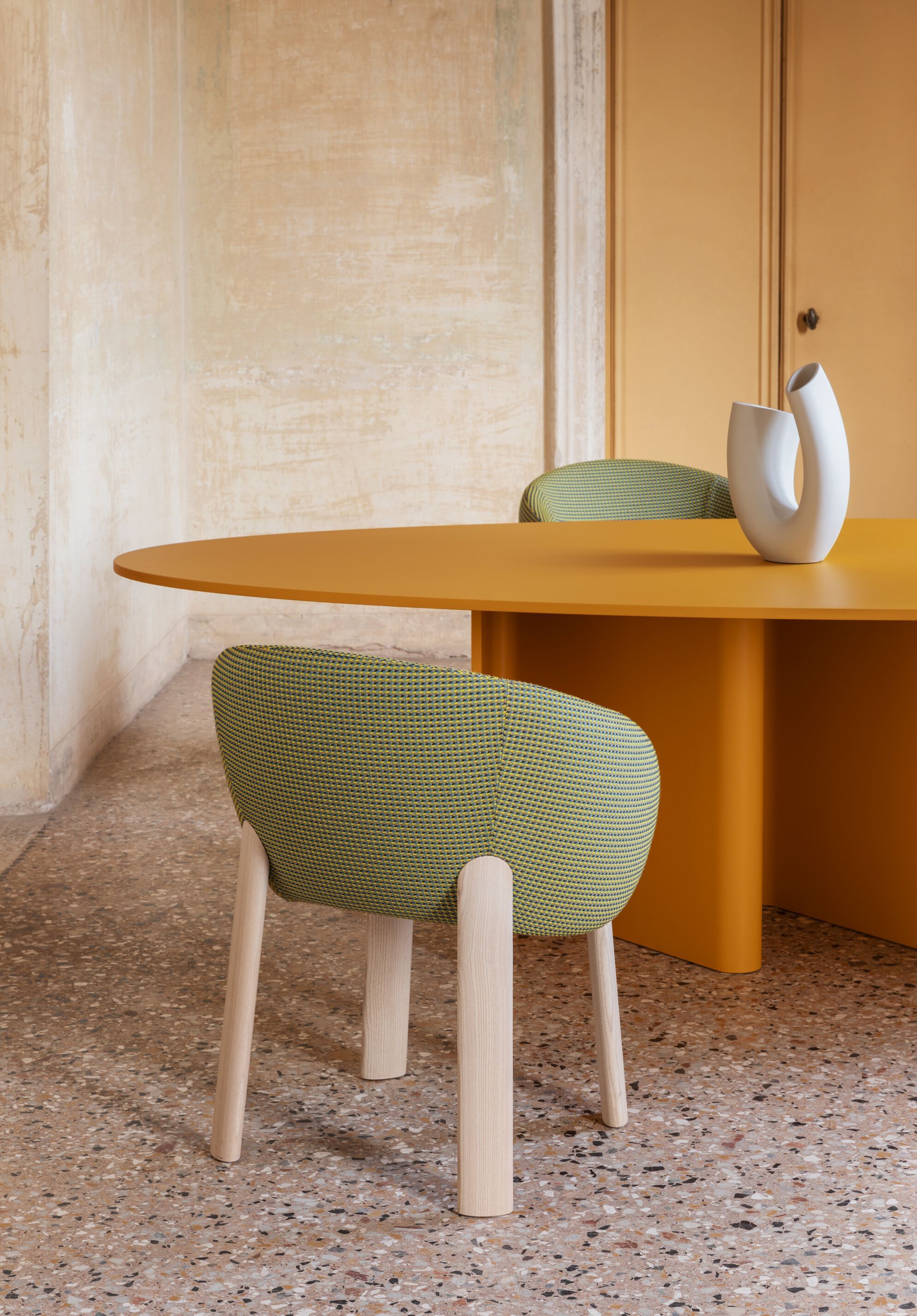 Овальный обеденный стол Miniforms нами ARCH-00038185 - Вид №4