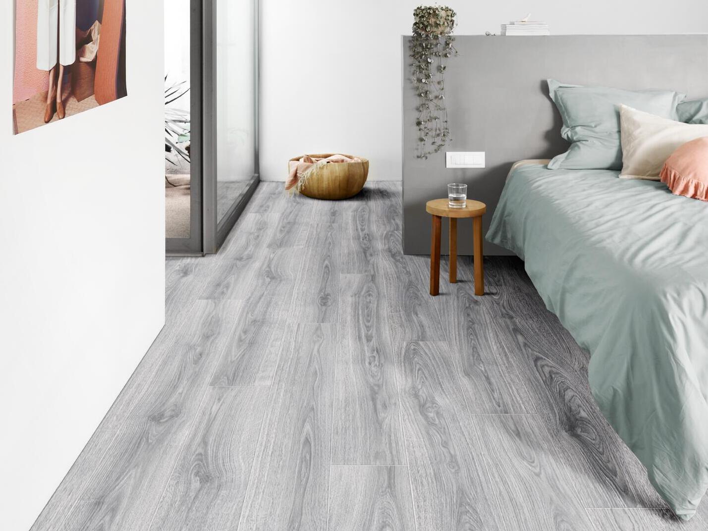 Нескользящий виниловый пол с эффектом дерева BEAUFLOR Mega-Tex ARCH-00112360