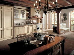 Martini Interiors Лакированная линейная кухня в вишневом цвете на заказ