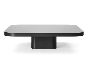 Квадратный журнальный столик