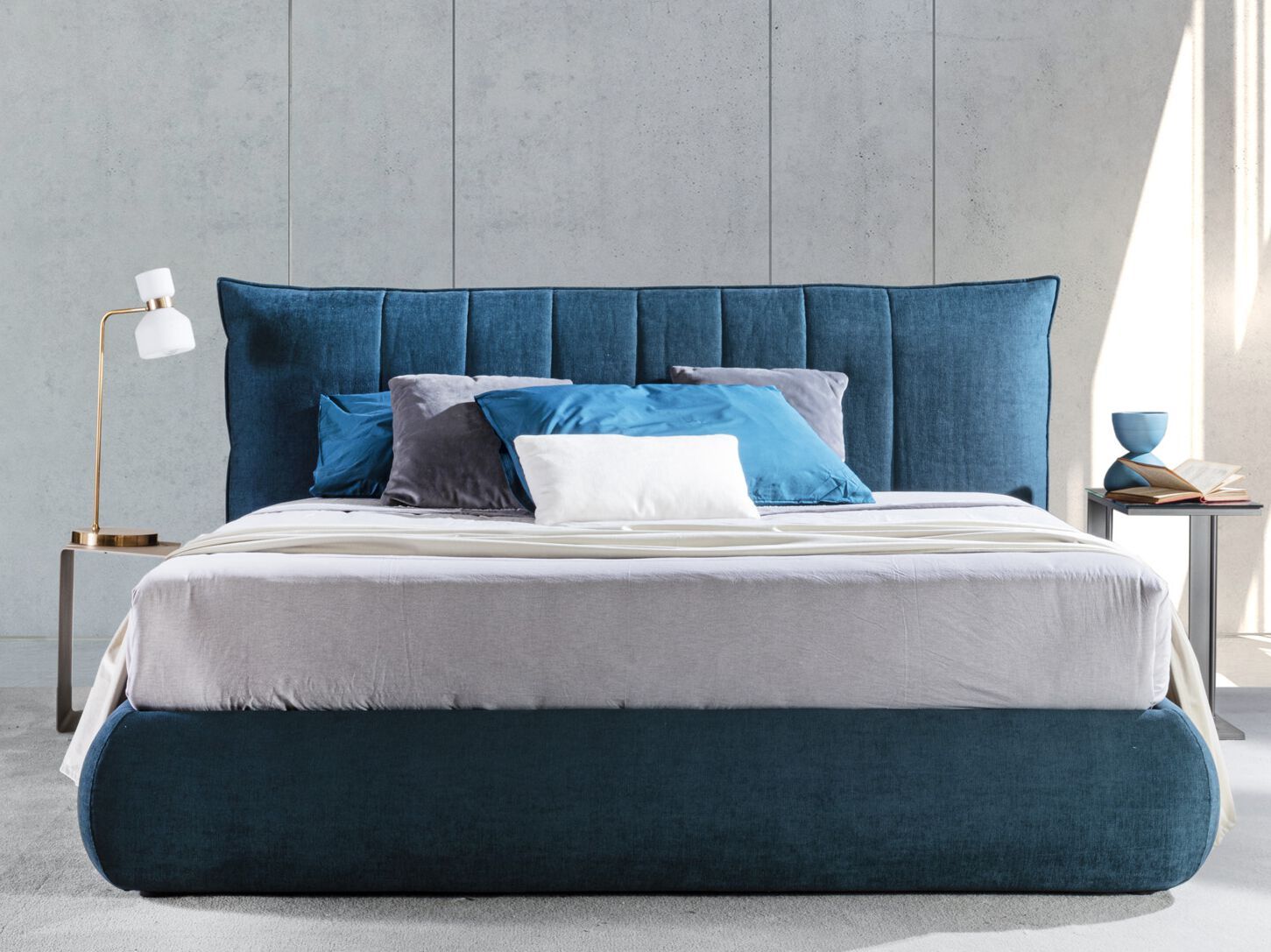 Съемная двуспальная кровать из ткани с мягким изголовьем GRUPPO FOX ночь Фокса ARCH-00070742