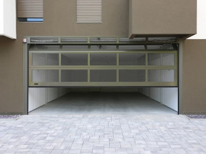 Секционные гаражные ворота