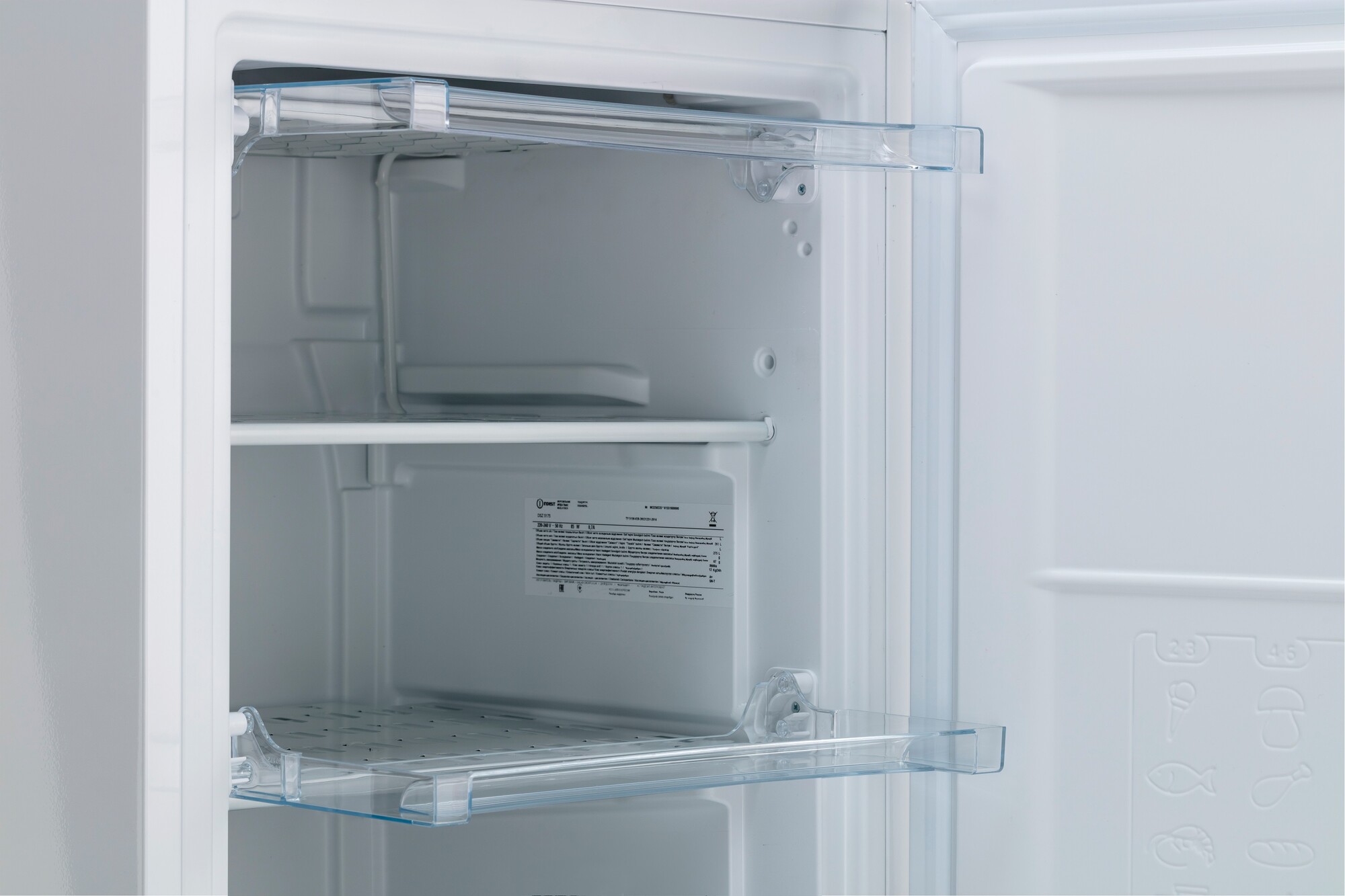 1360828 Морозильный шкаф  Indesit DSZ 5175 белый STDN-0128985 - Вид №9