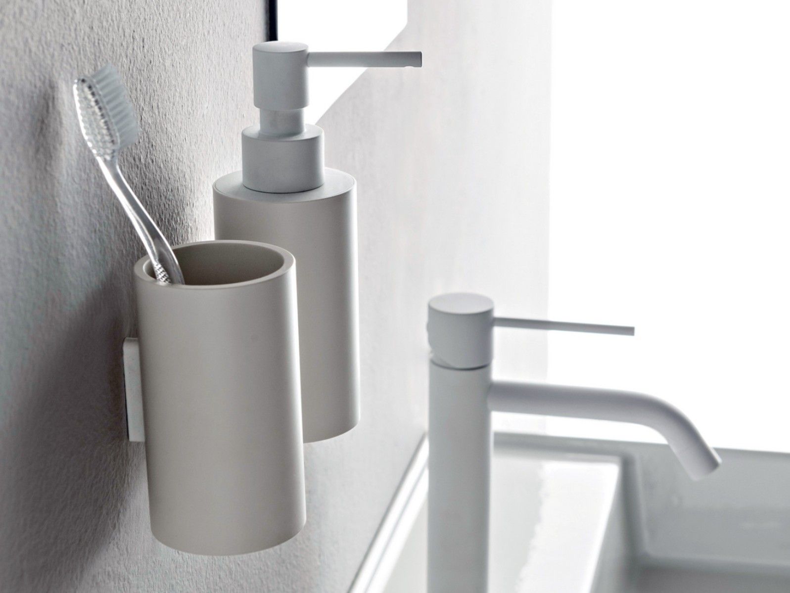 Дозатор мыла / держатель зубной щетки Rubinetterie Treemme Бирка ARCH-00128943 - Вид №1