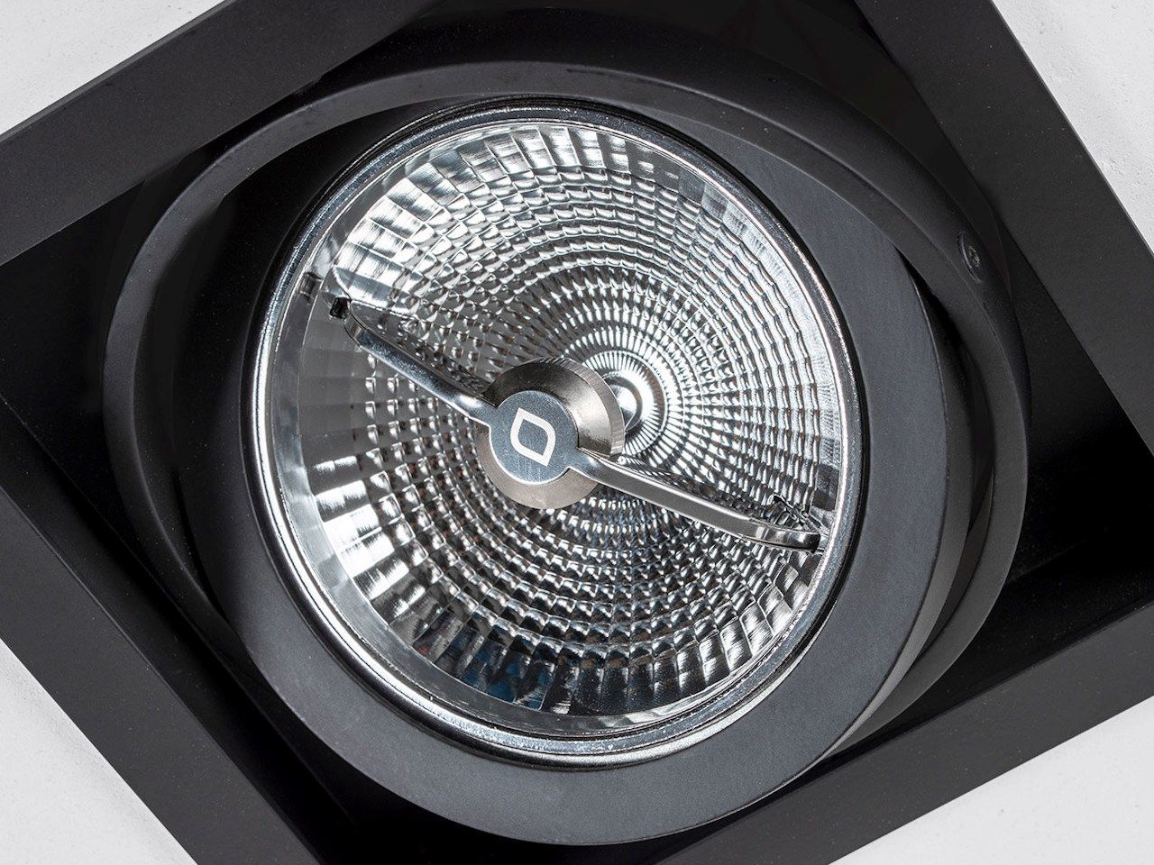 Регулируемый светодиодный прожектор с порошковым покрытием HER SLIM 111 ARCH-00055184 - Вид №1