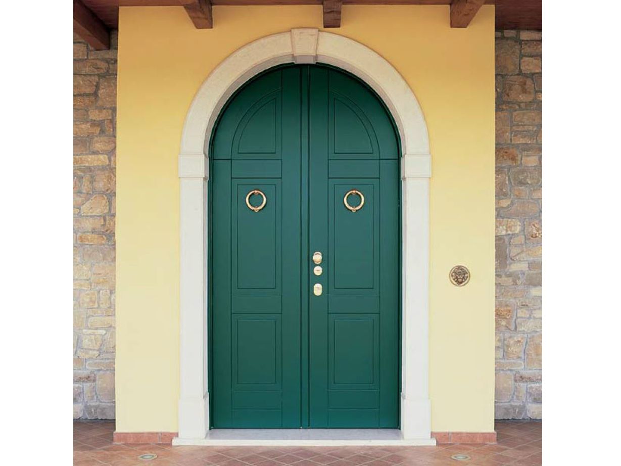 Арочная бронированная входная дверь для экстерьера Carminati деревянные входные двери и двери ARCH-00077343