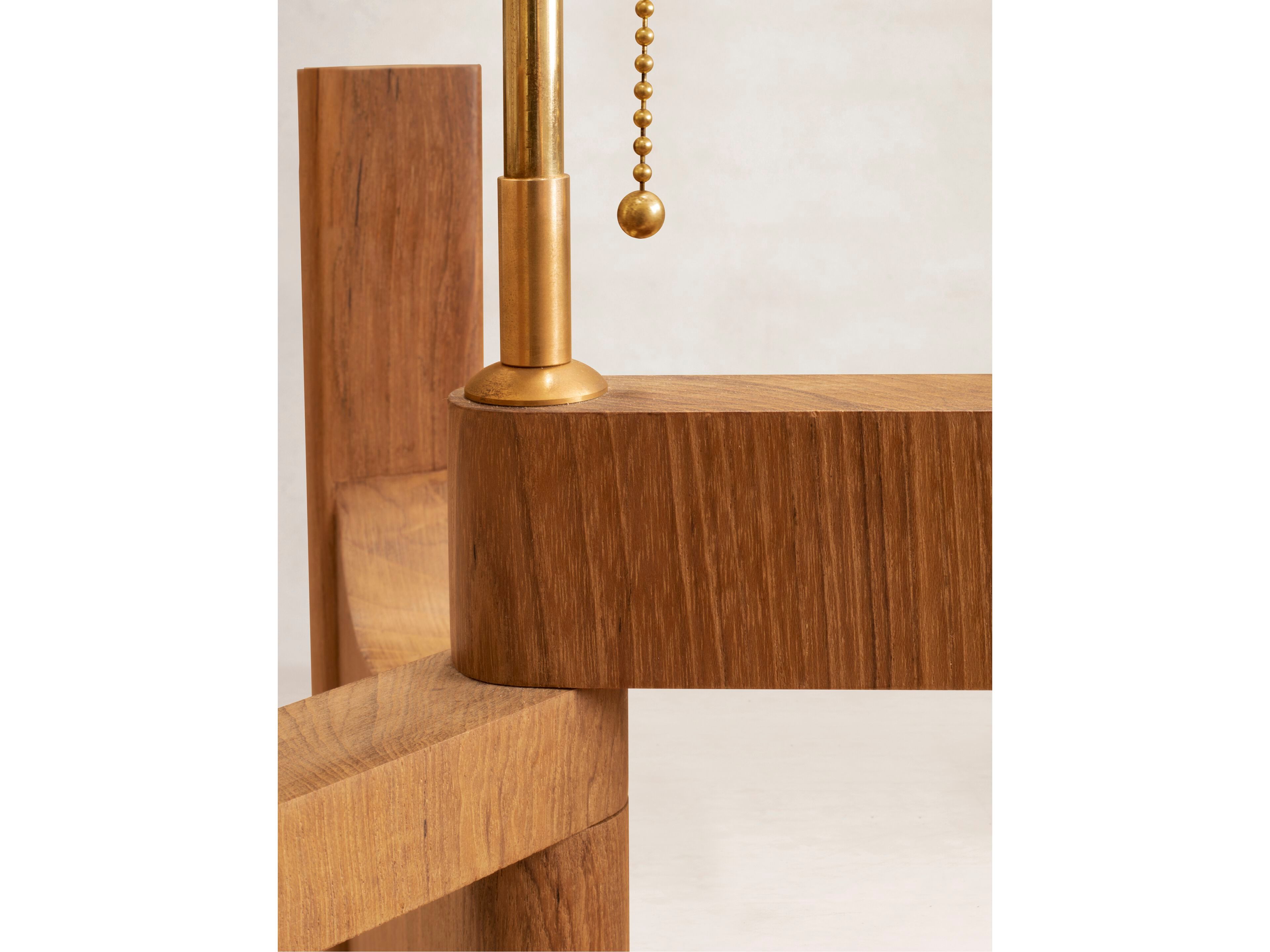 Настольная лампа из тикового дерева Phantom Hands X + L ARCH-00049796 - Вид №3