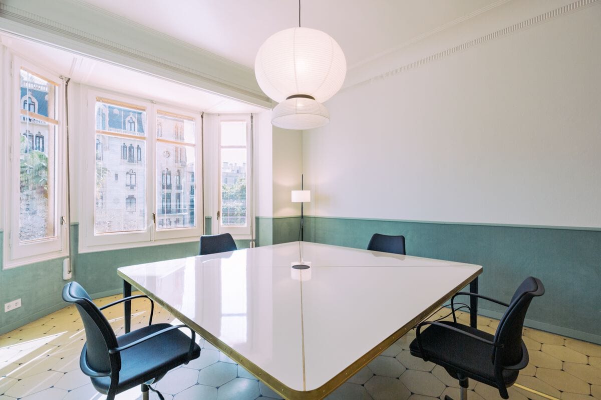 Квадратный стол Jover+Valls Antique Boutique-Juliet ARCH-00112961 - Вид №3