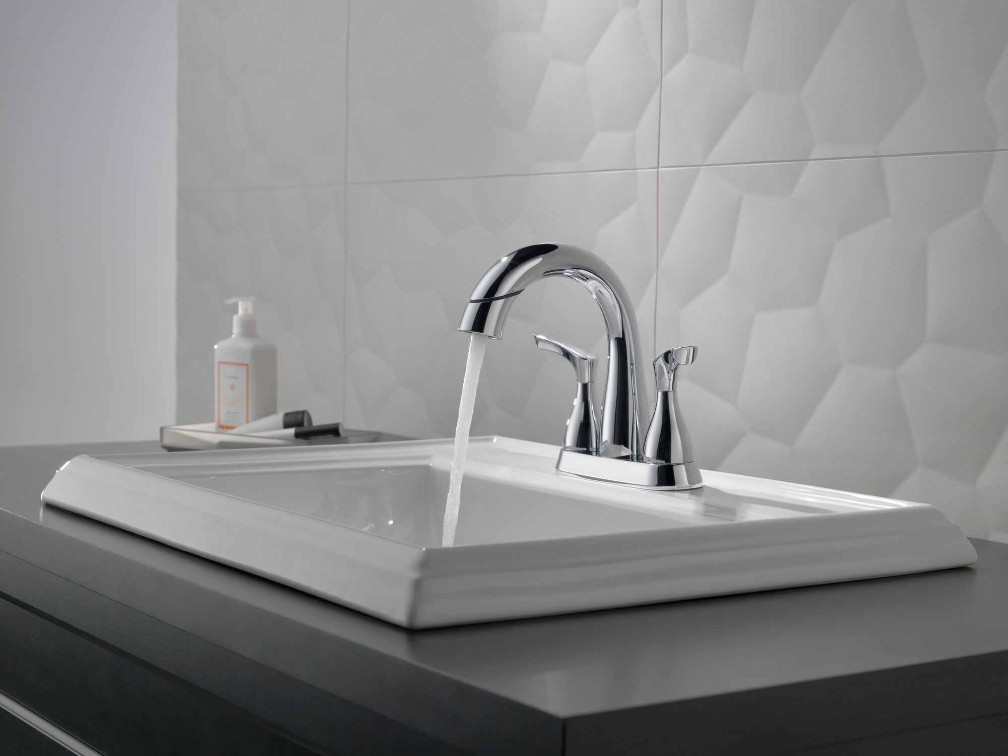 25765LF-PD Смеситель для ванной комнаты с двумя ручками Delta Faucet Broadmoor Хром  - Вид №8