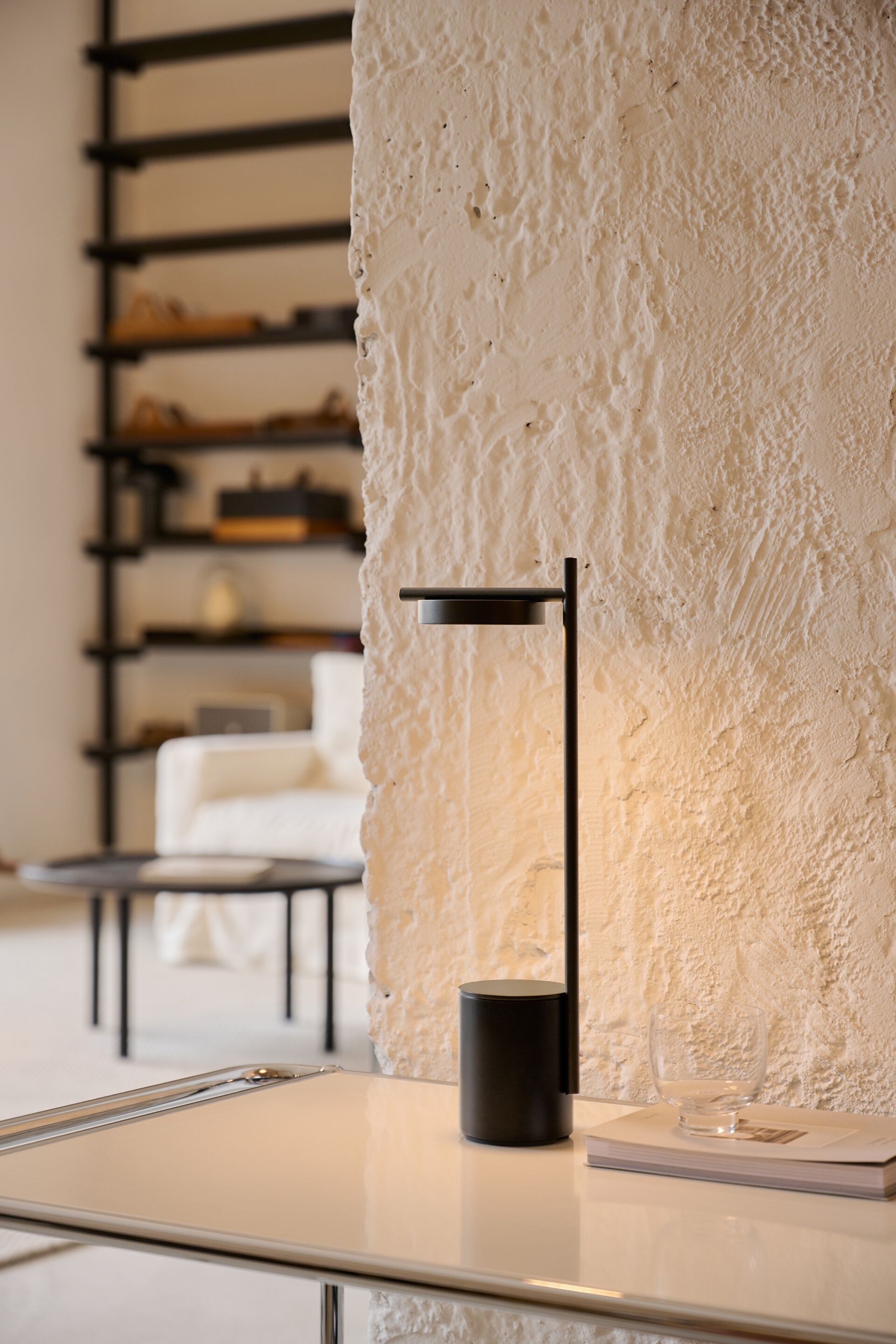 Настольная лампа с зарядкой от USB Grupa Igram ARCH-00107755 - Вид №37