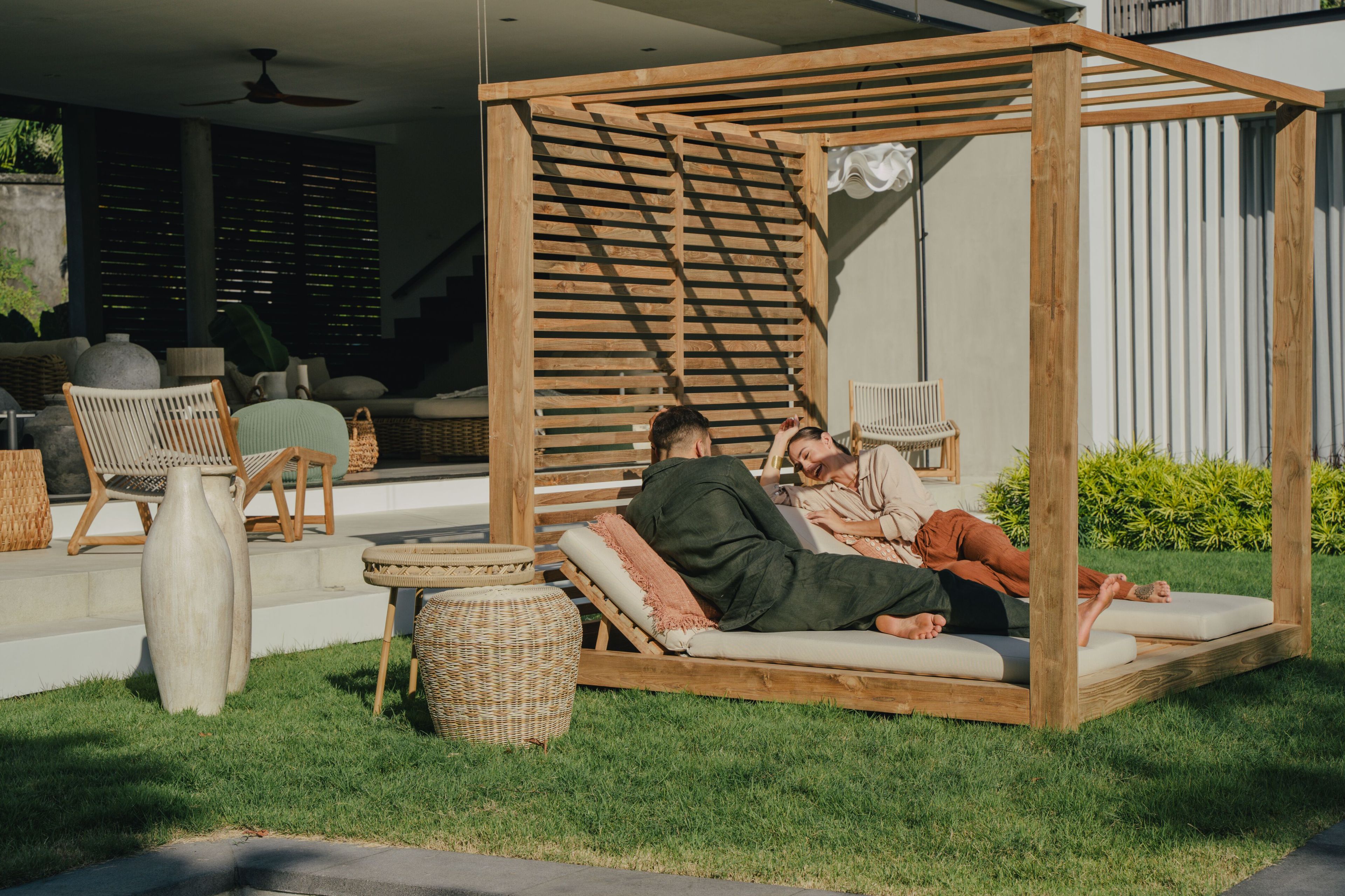 Круглый журнальный столик из синтетического волокна cbdesign Agadir ARCH-00074831 - Вид №1