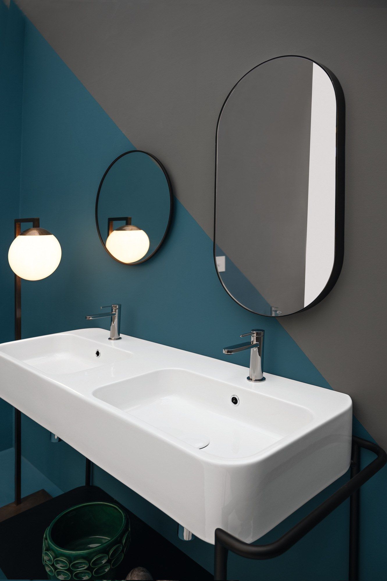 Двойная раковина из нержавеющей стали с держателем для полотенец Axa вещь ARCH-00145467 - Вид №1