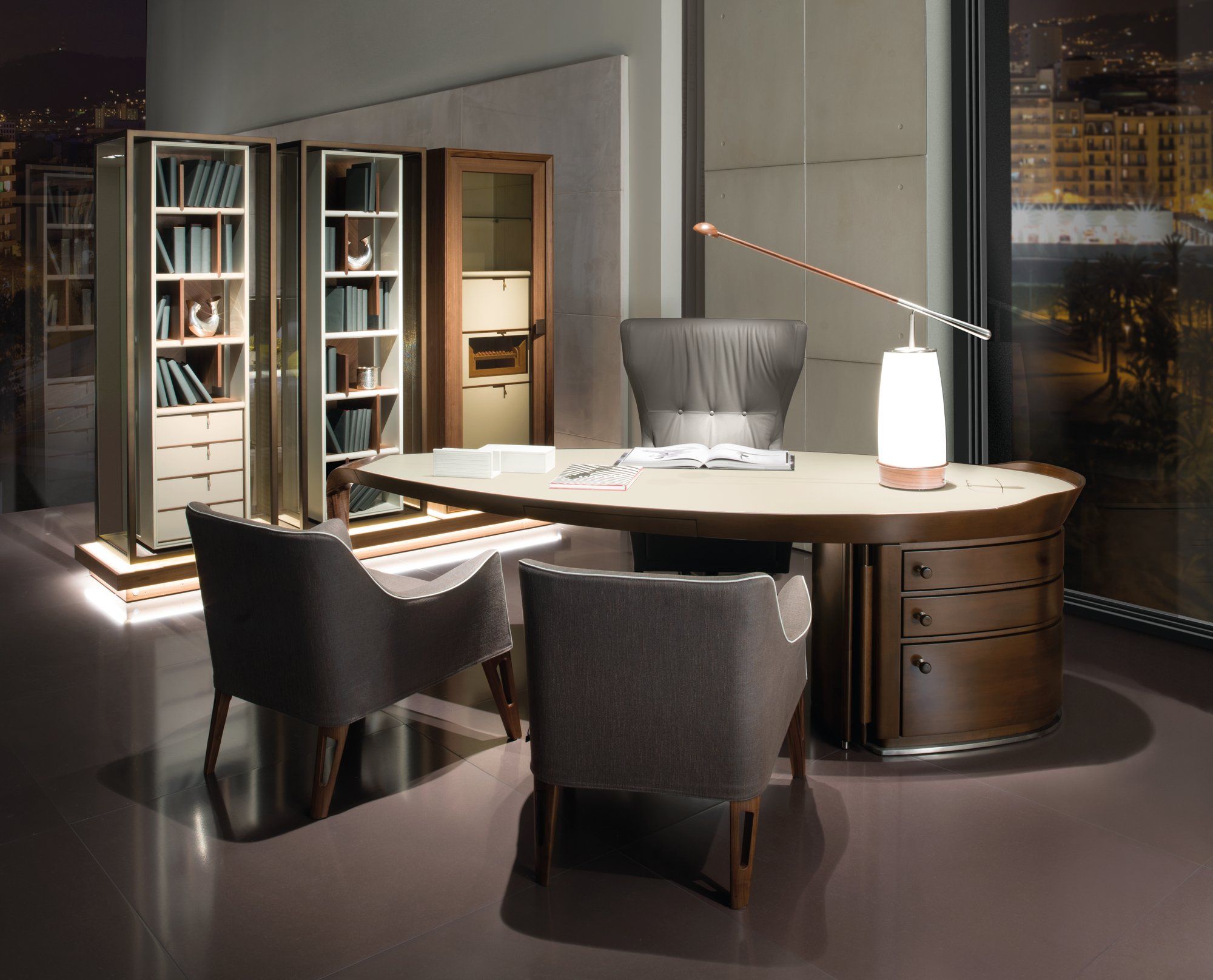 Кожаное кресло с подлокотниками Giorgetti Mobius ARCH-00079521 - Вид №1