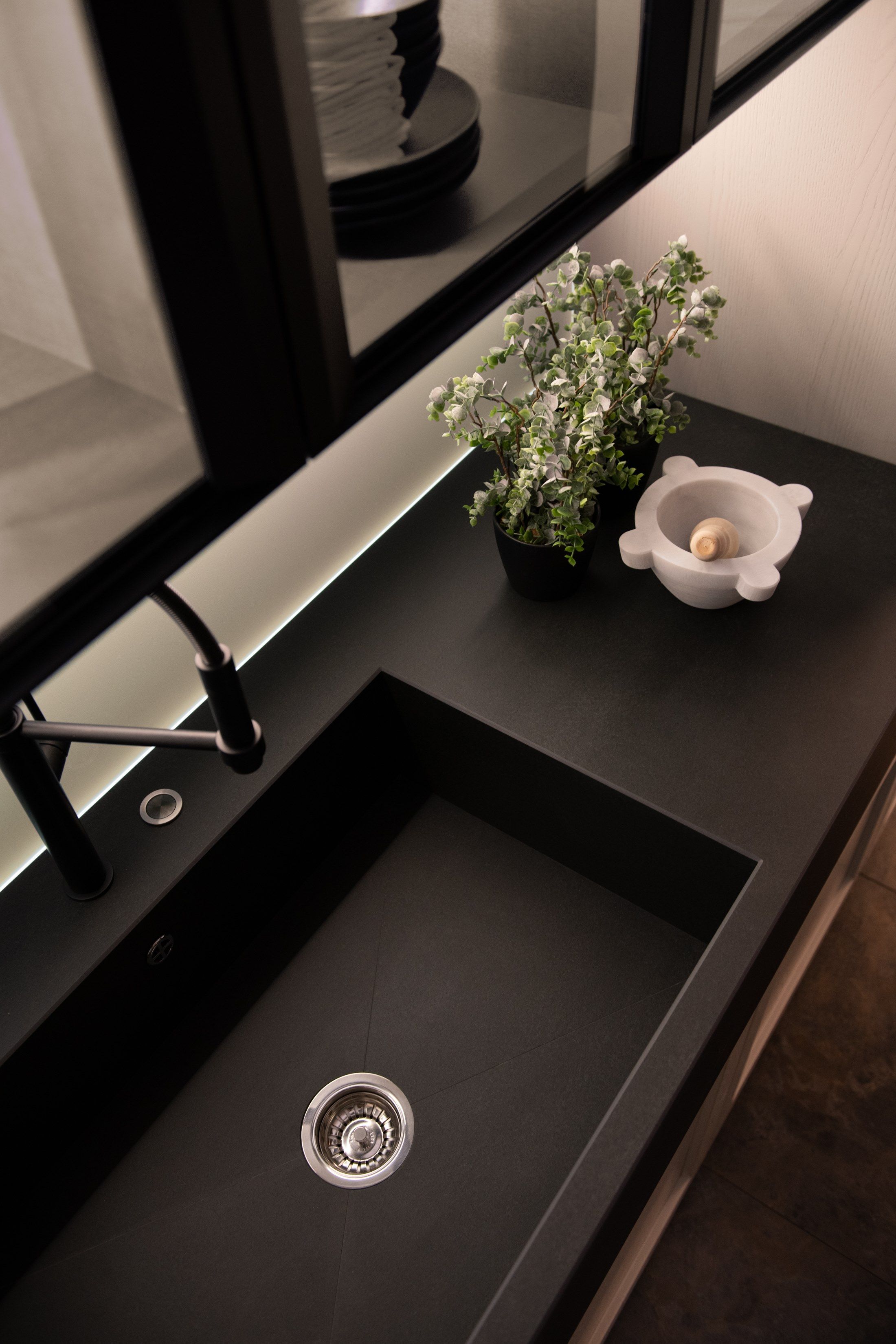 Кухня из массива дерева с островом Floritelli Cucine Kea ARCH-00139246 - Вид №9