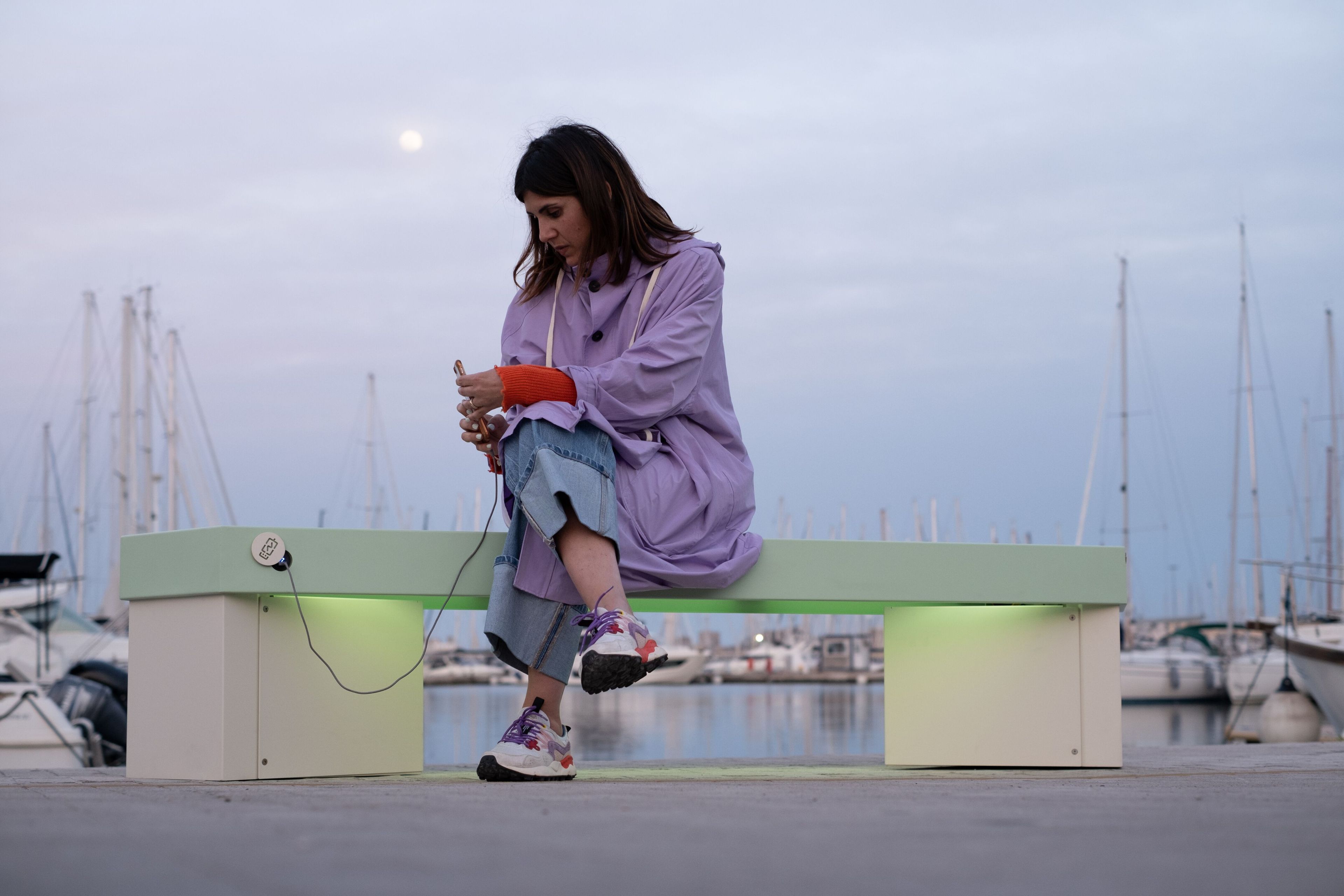 Стальная скамья с USB-разъемом без спинки CITYSì LUX ARCH-00048028 - Вид №5