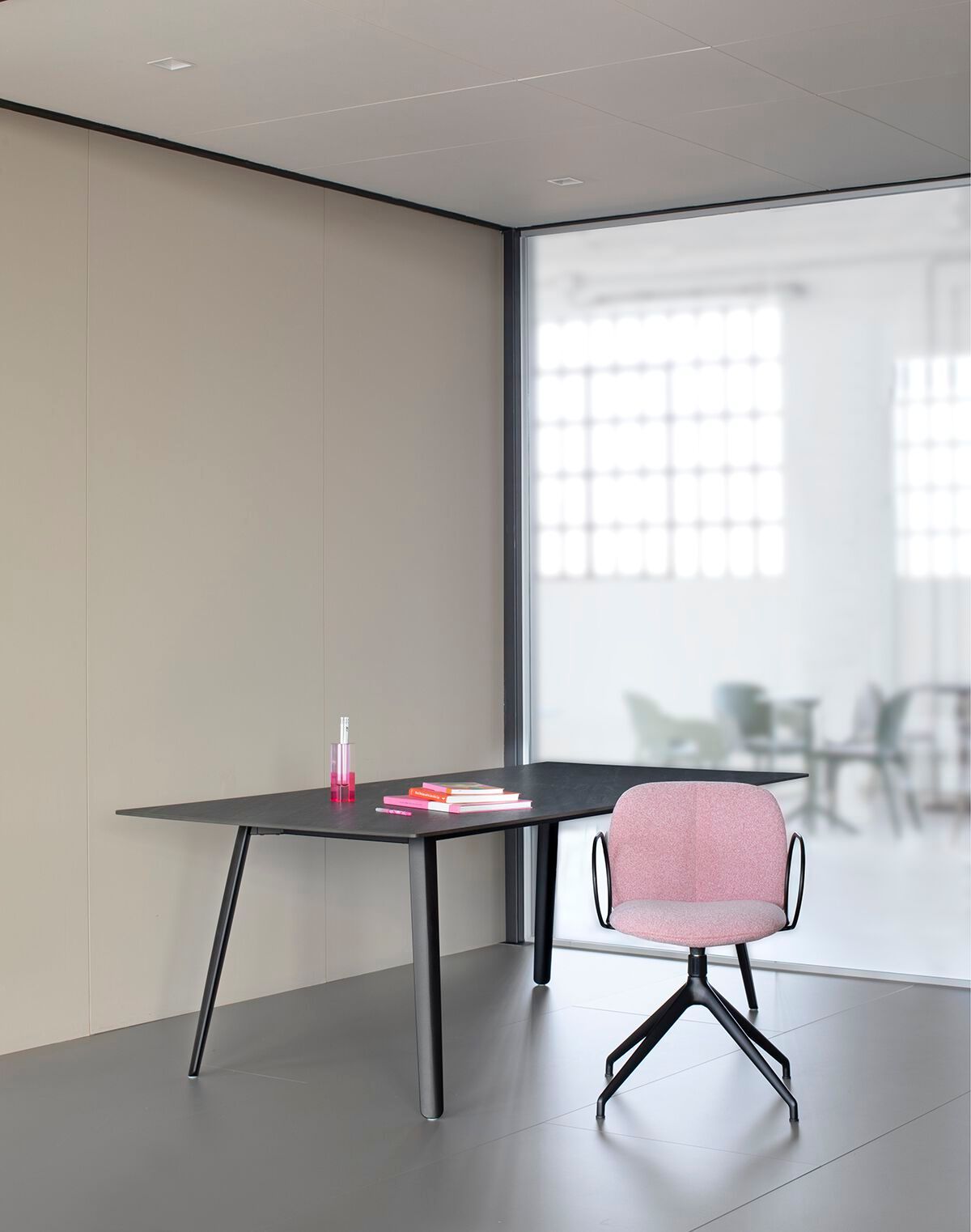 Поворотный стул на тканевом насесте S-CAB Mentha ARCH-00020274 - Вид №1