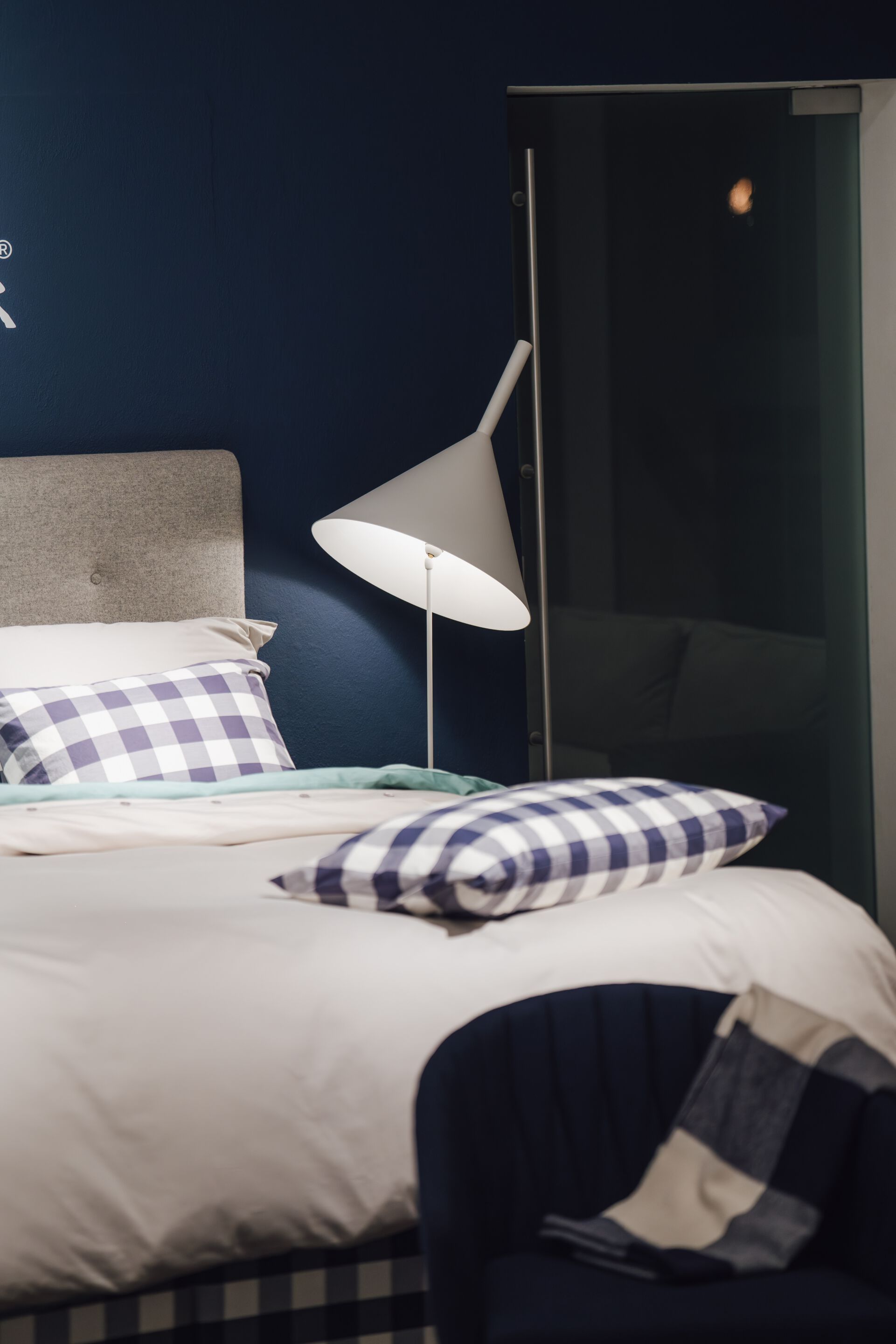 Регулируемая металлическая напольная лампа Vertigo Bird воронка ARCH-00040990 - Вид №3