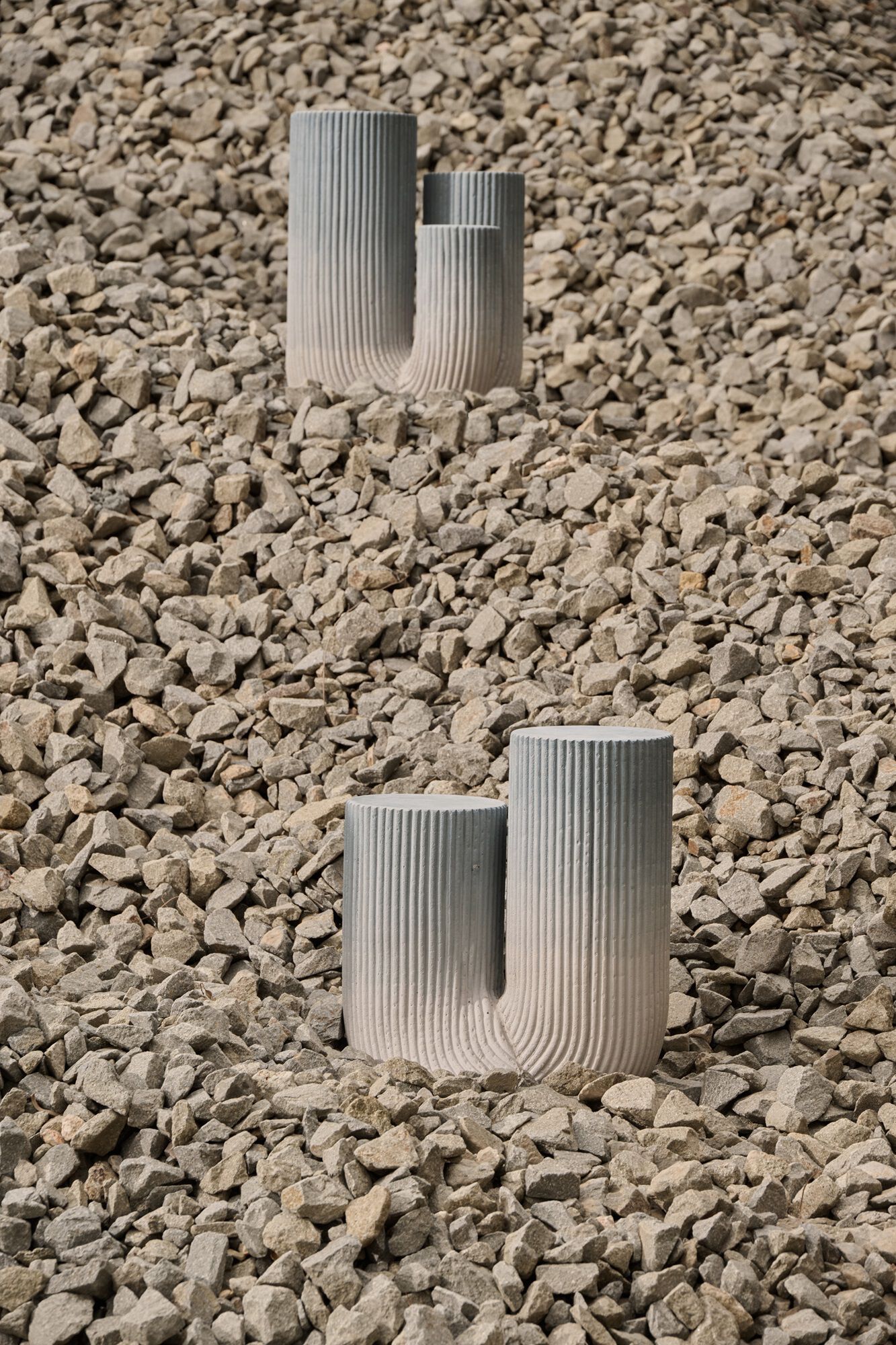 Круглый бетонный журнальный столик URBI et ORBI Medius Terra ARCH-00029865 - Вид №4