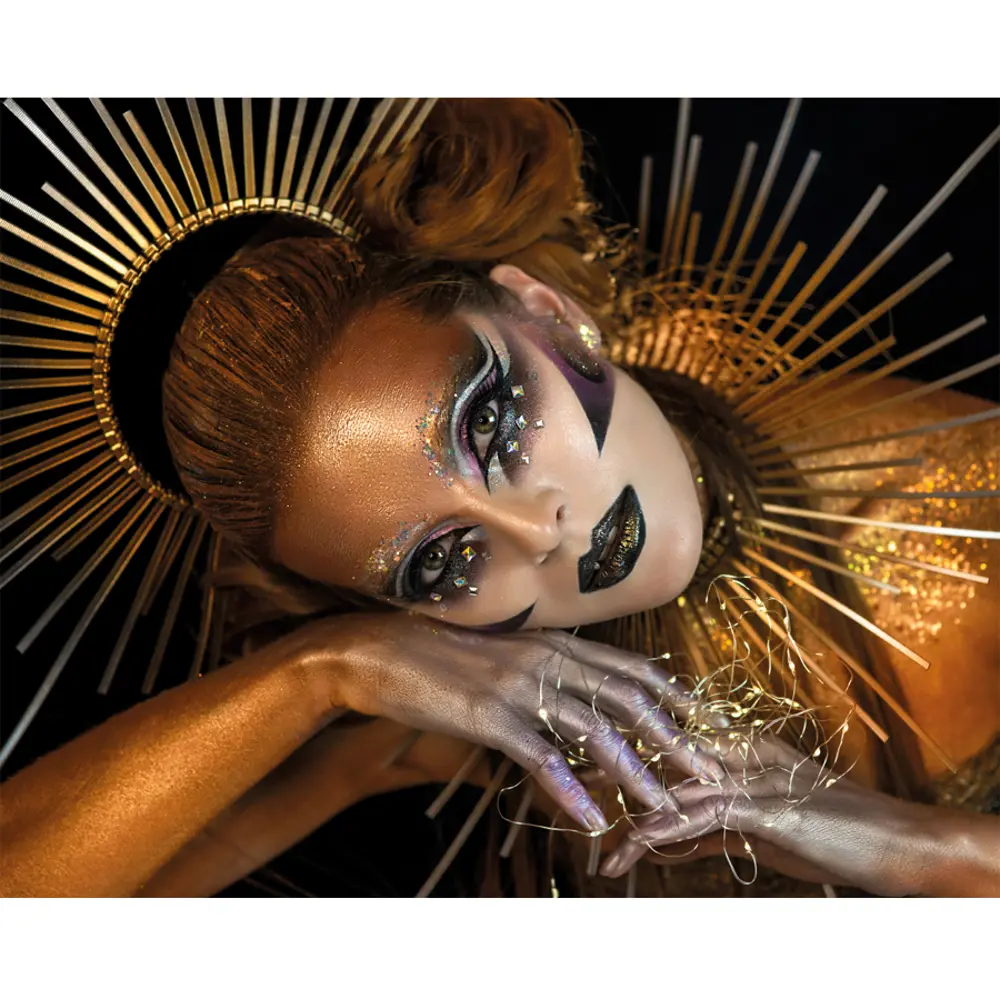 Картина на стекле Королева 40x50 см POSTERMARKET STLM-2164485