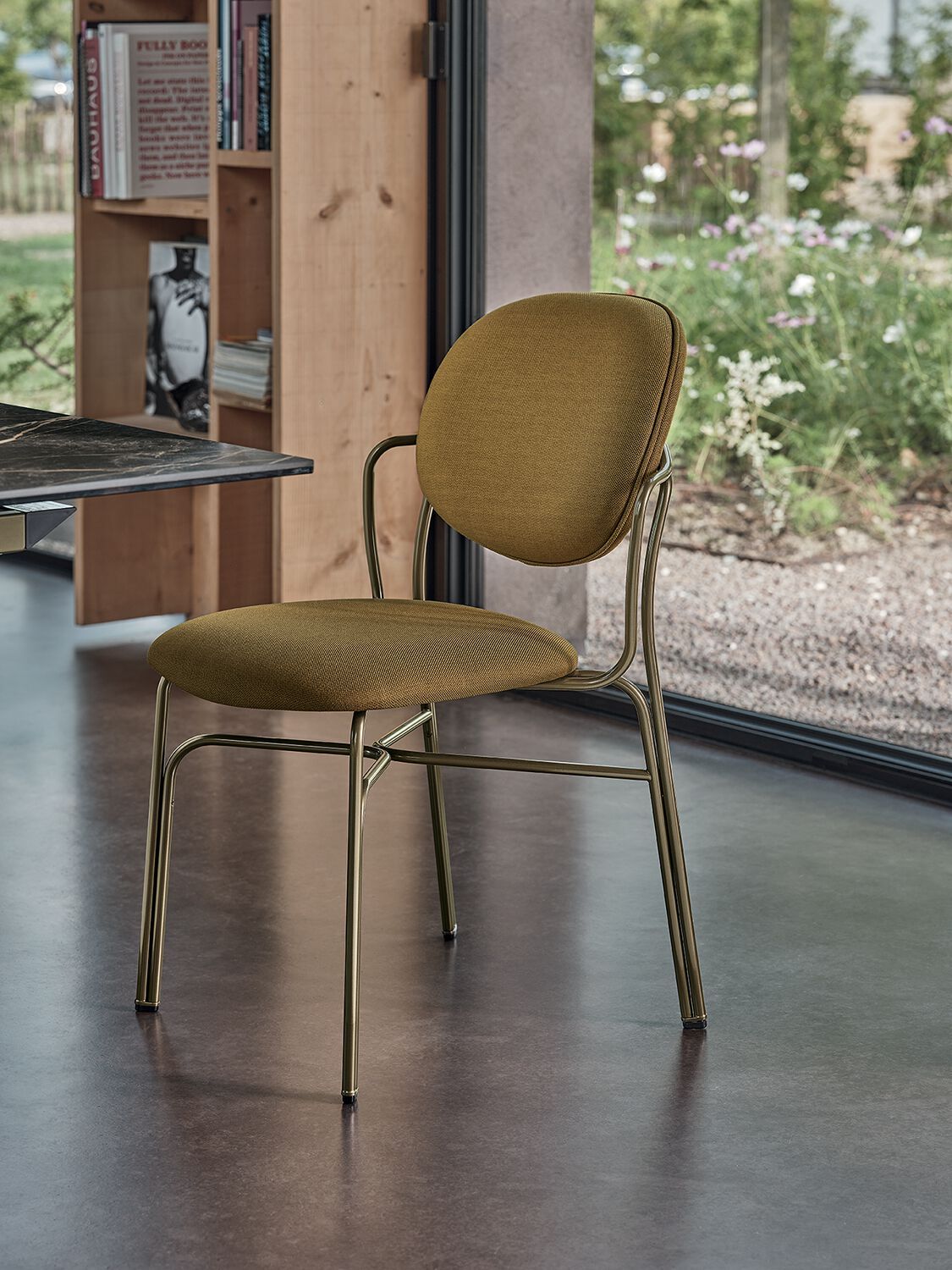 Тканевый стул с подлокотниками Bontempi Casa DADA ARCH-00097486 - Вид №1